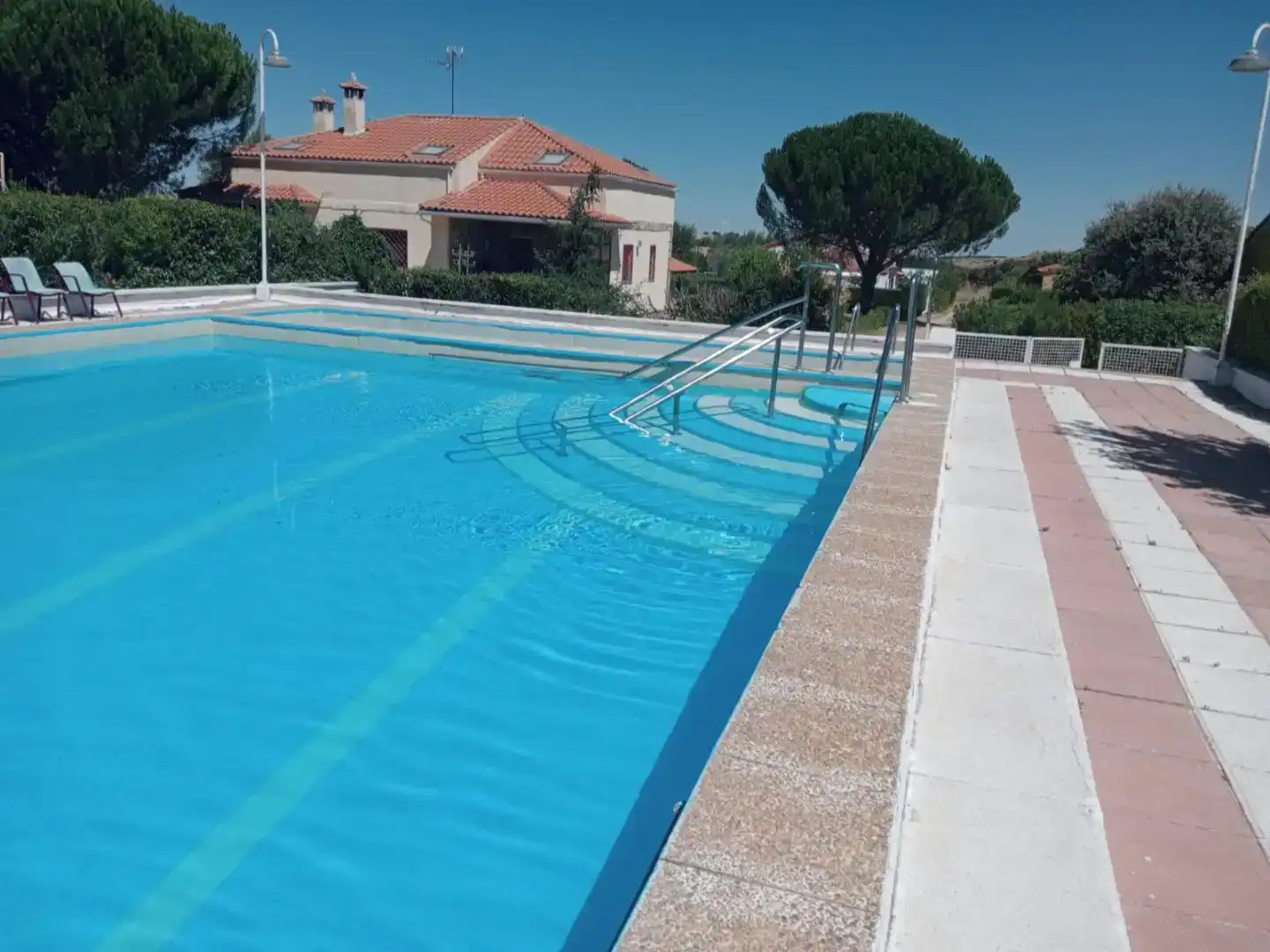 Piscina de Casa o xalet en venda en Morille amb Calefacció, Jardí privat i Traster