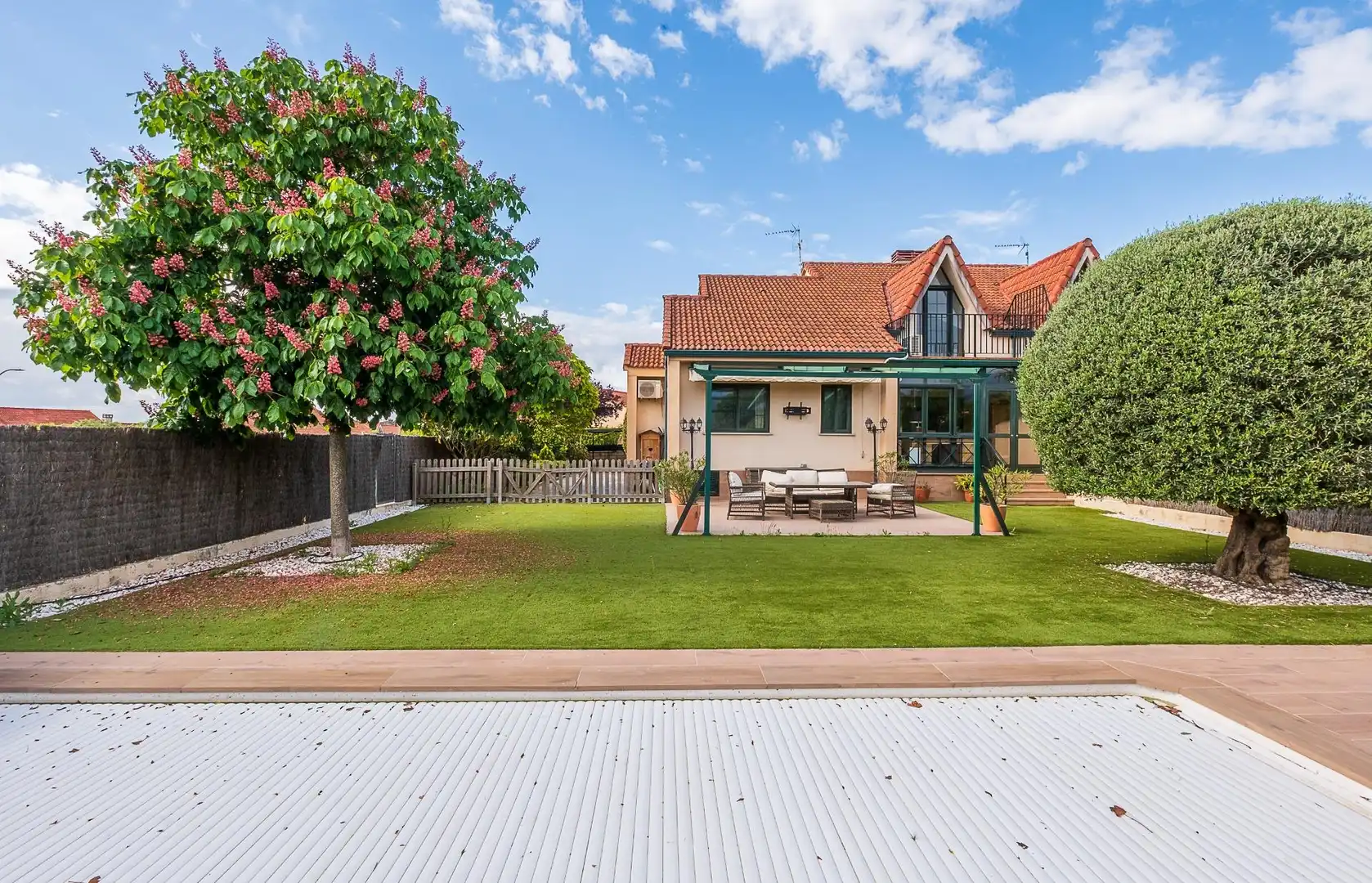 Terraza de Casa adosada en venta en Guadarrama con Aire acondicionado, Calefacción y Piscina