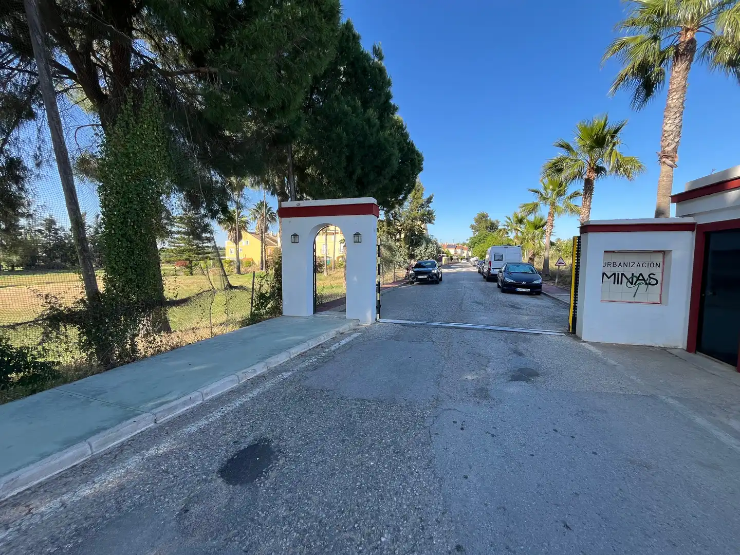 Vista exterior de Casa o chalet en venta en Aznalcázar con Aire acondicionado, Calefacción y Jardín privado