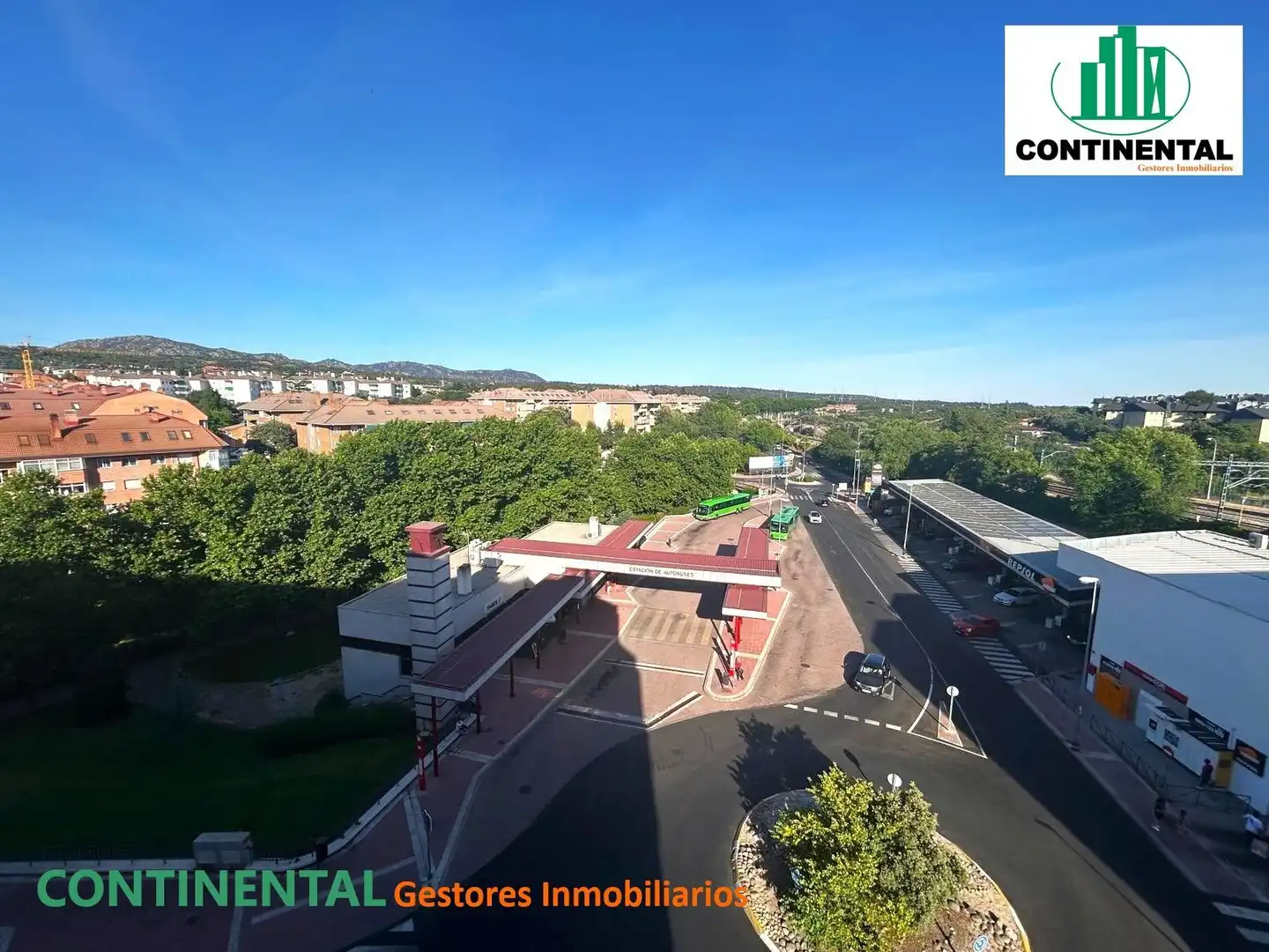 Vista exterior de Pis en venda en Collado Villalba amb Calefacció, Terrassa i Piscina comunitària