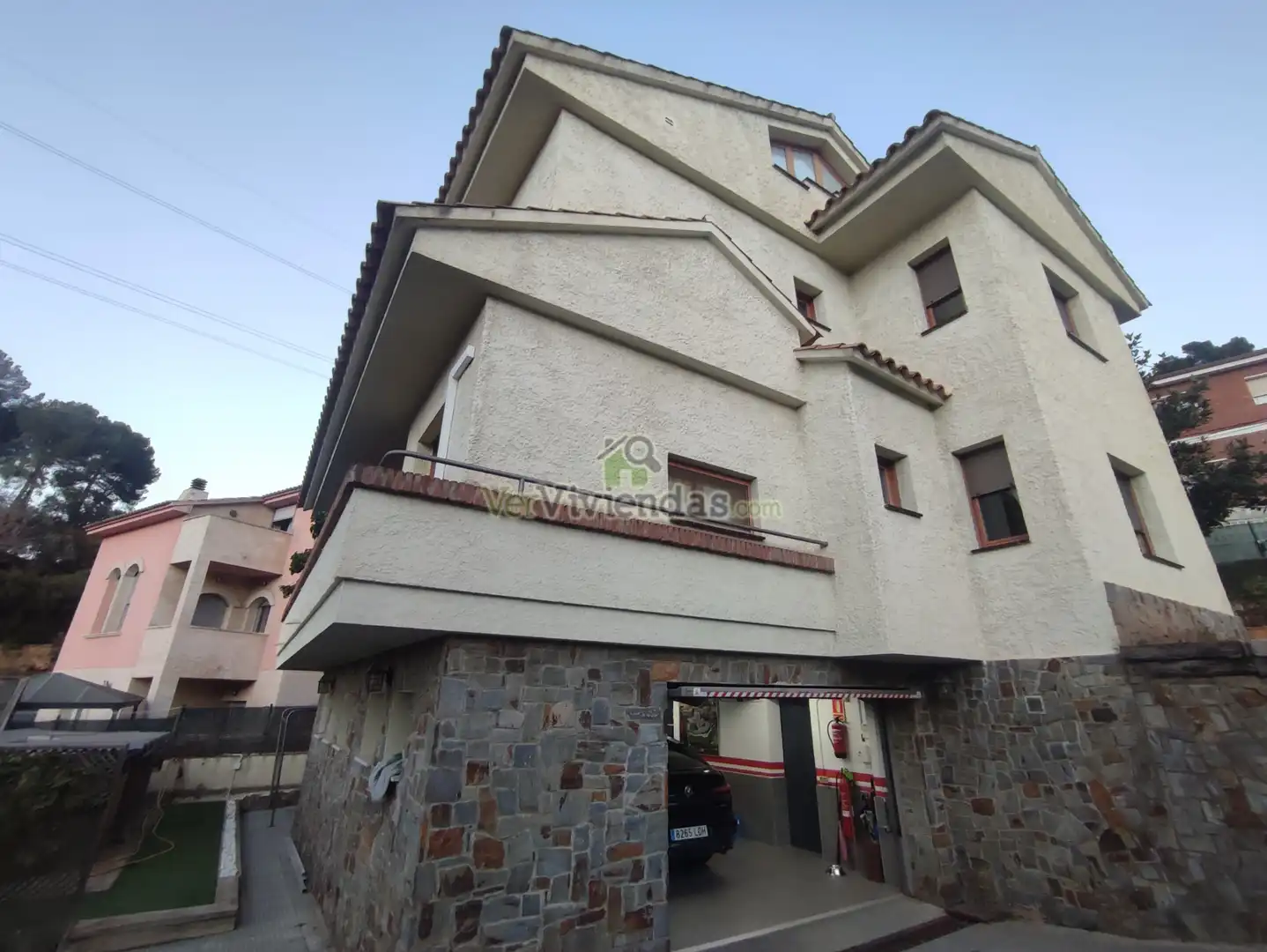 Vista exterior de Casa o xalet en venda en Abrera amb Aire condicionat, Calefacció i Jardí privat
