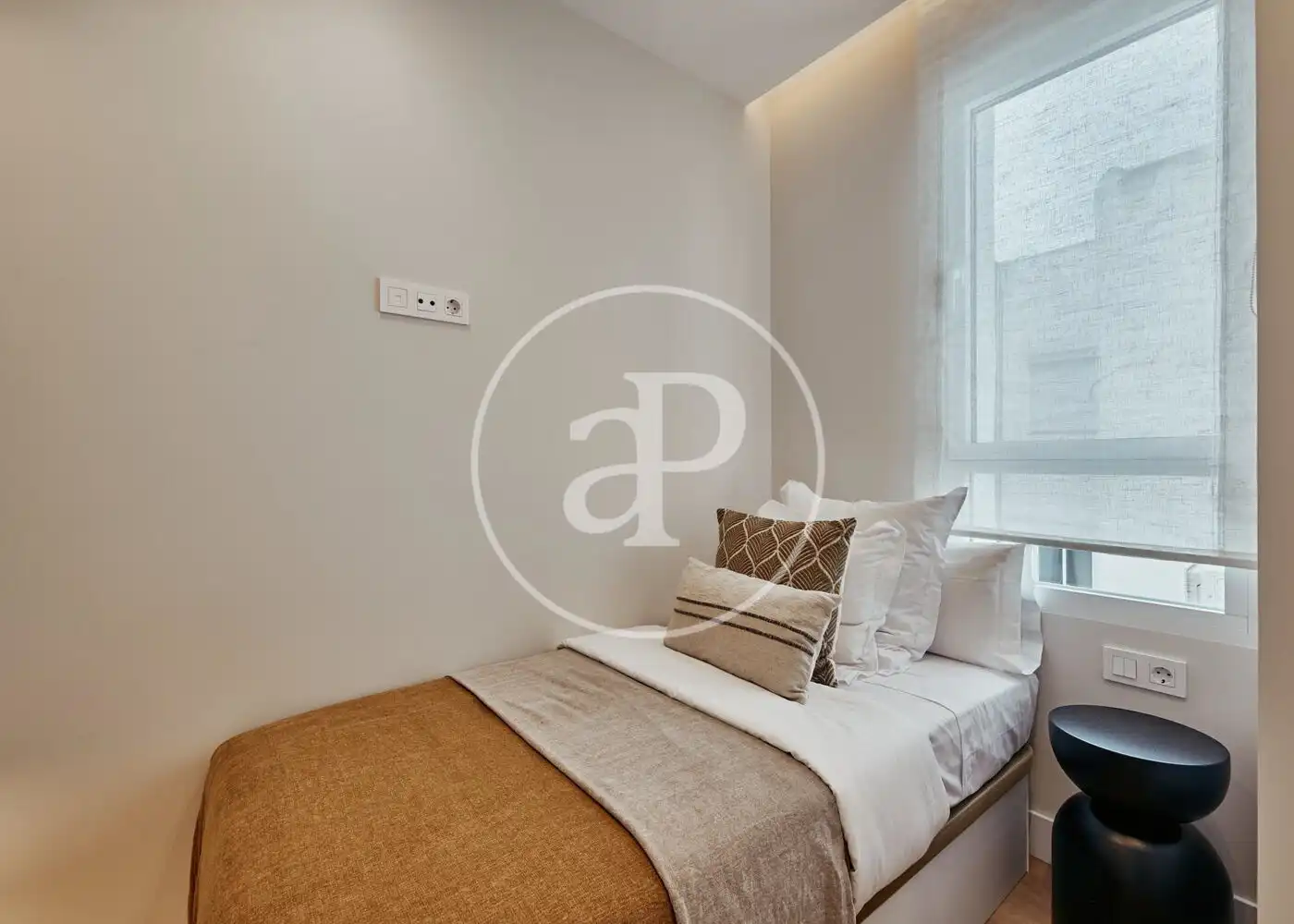 Bedroom of Flat for sale in Madrid  with Air Conditioner, Heating and Furnished