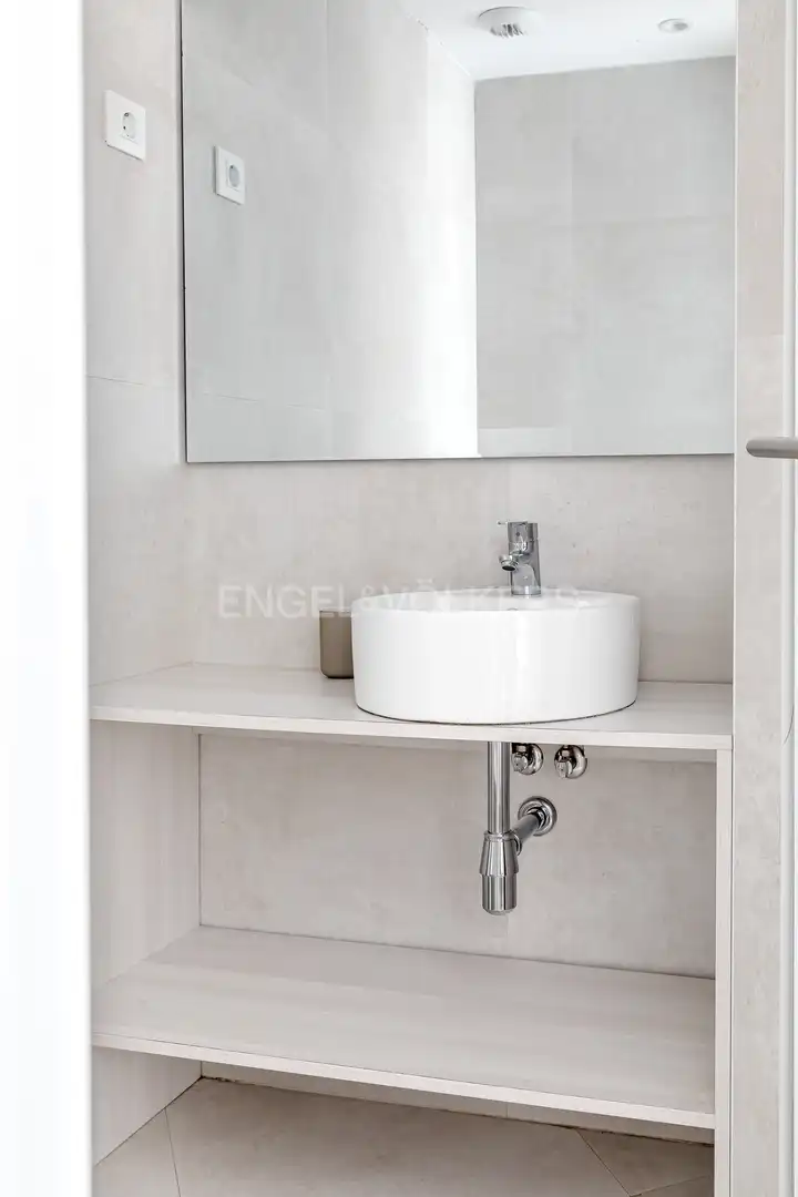 Baño de Apartamento de alquiler en Madrid con Aire acondicionado, Calefacción y Amueblado