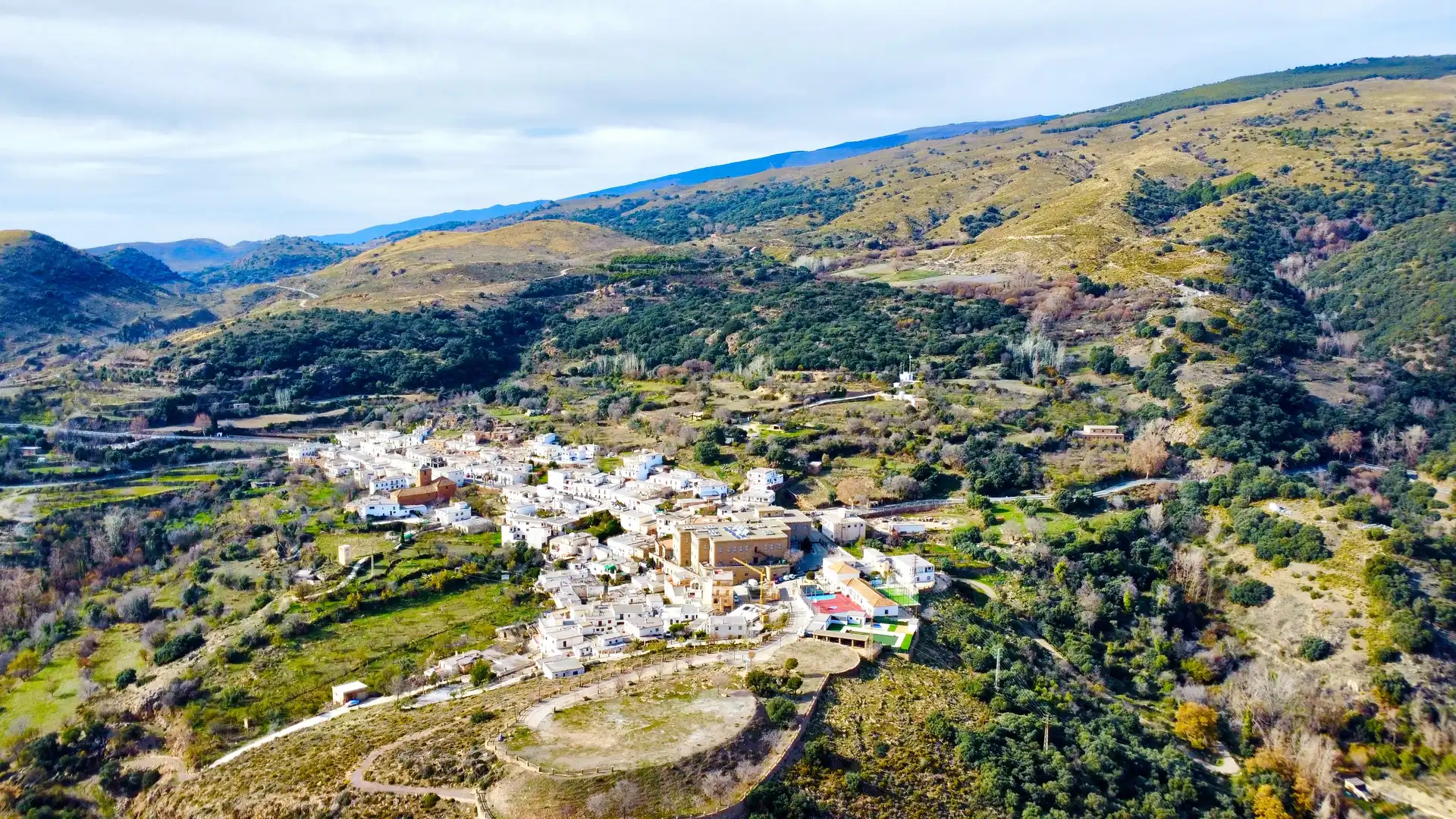 Exterior view of Buildings for sale in Juviles  with Alarm