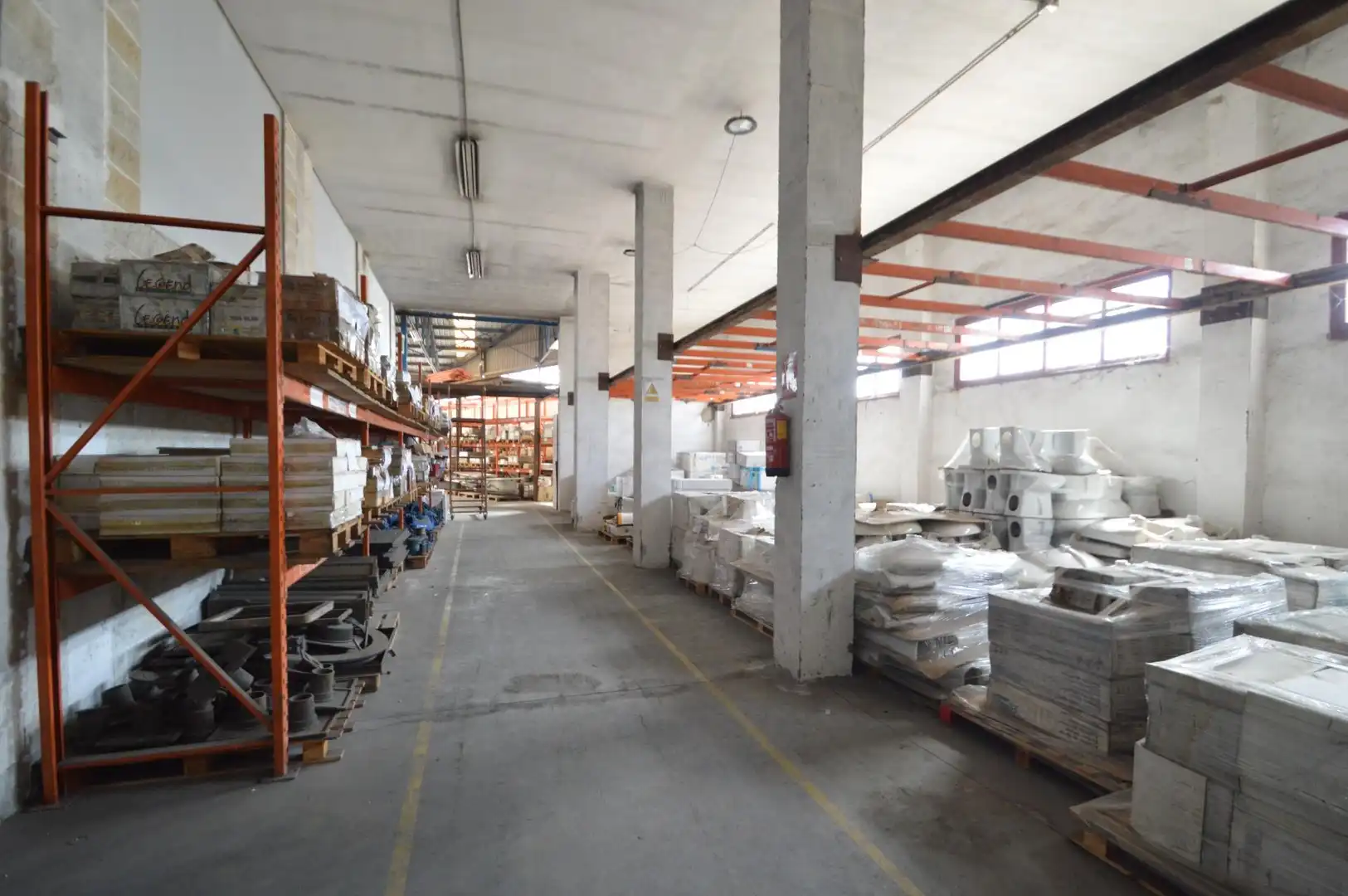 Nave industrial de alquiler en Almería
