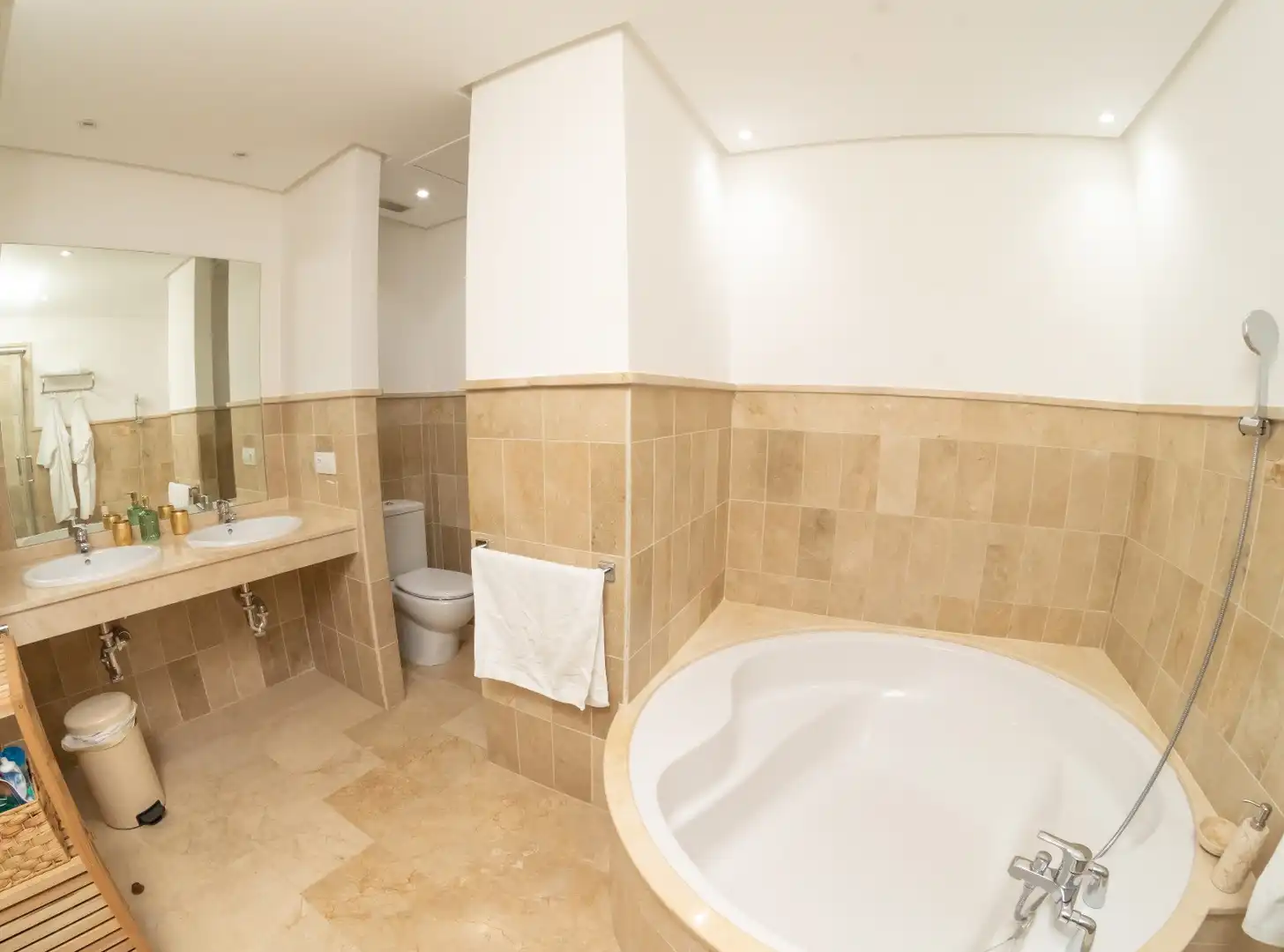 Bathroom of Detached homes for rent in Marbella  with Air Conditioner, Terrace and Storage room