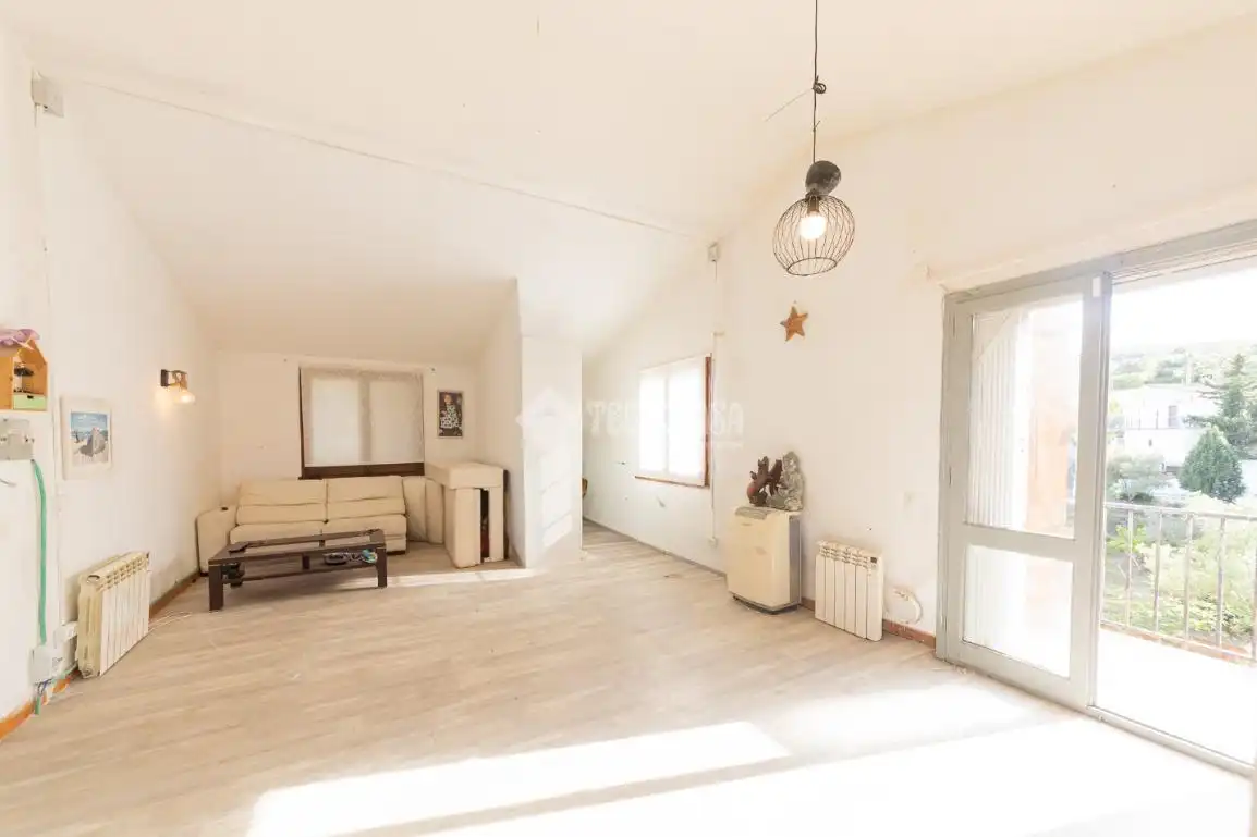 Sala d'estar de Casa o xalet en venda en Rodonyà amb Calefacció, Parquet i Balcó
