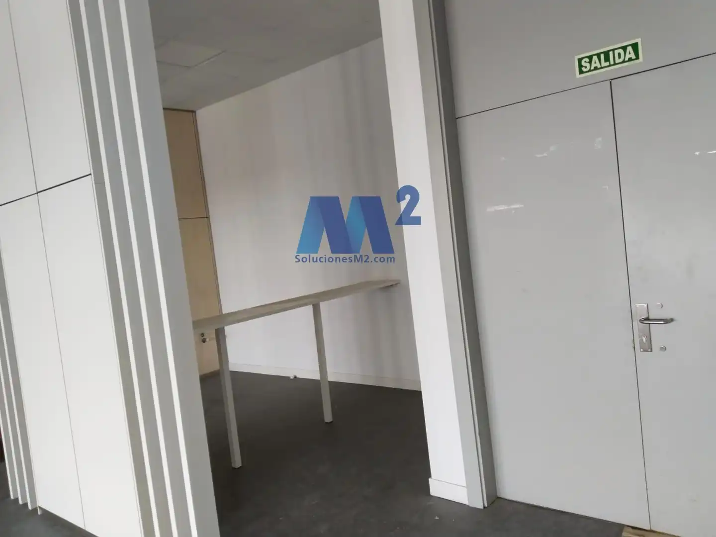 Oficina de alquiler en Valportillo Primera, Zona Industrial