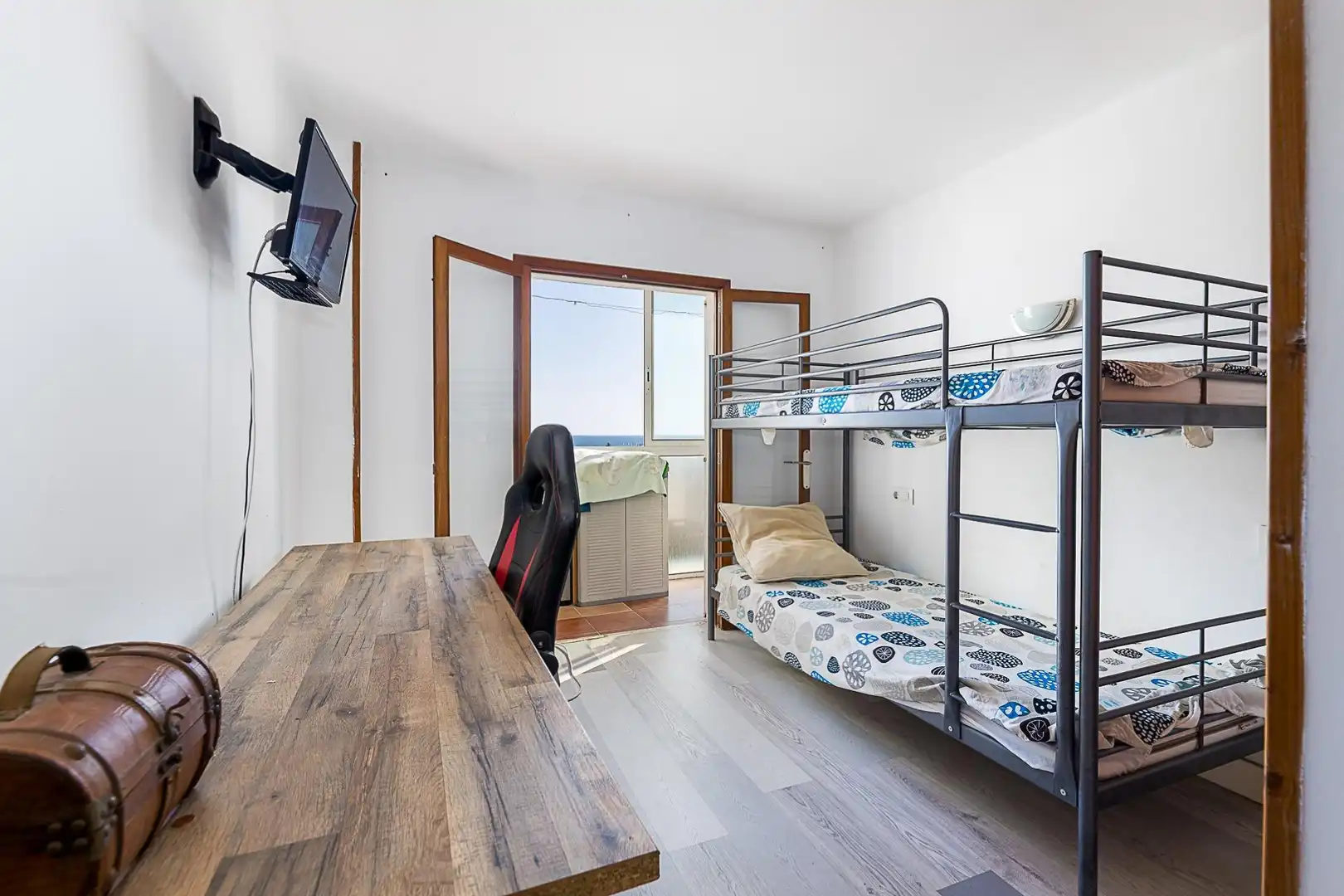 Bedroom of Flat for sale in  Palma de Mallorca  with Parquet flooring, Storage room and Balcony