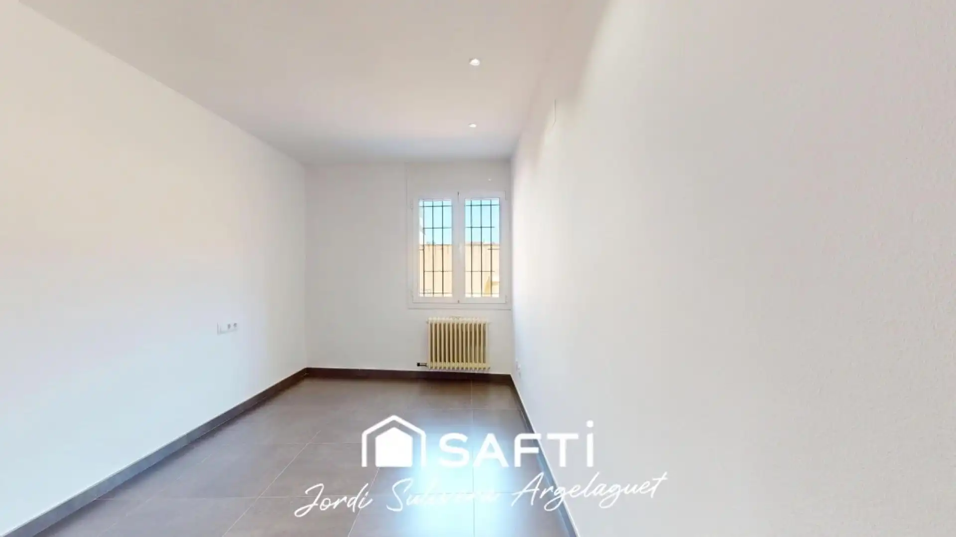 Habitación de Piso en venta en Girona con Aire acondicionado, Calefacción y Terraza