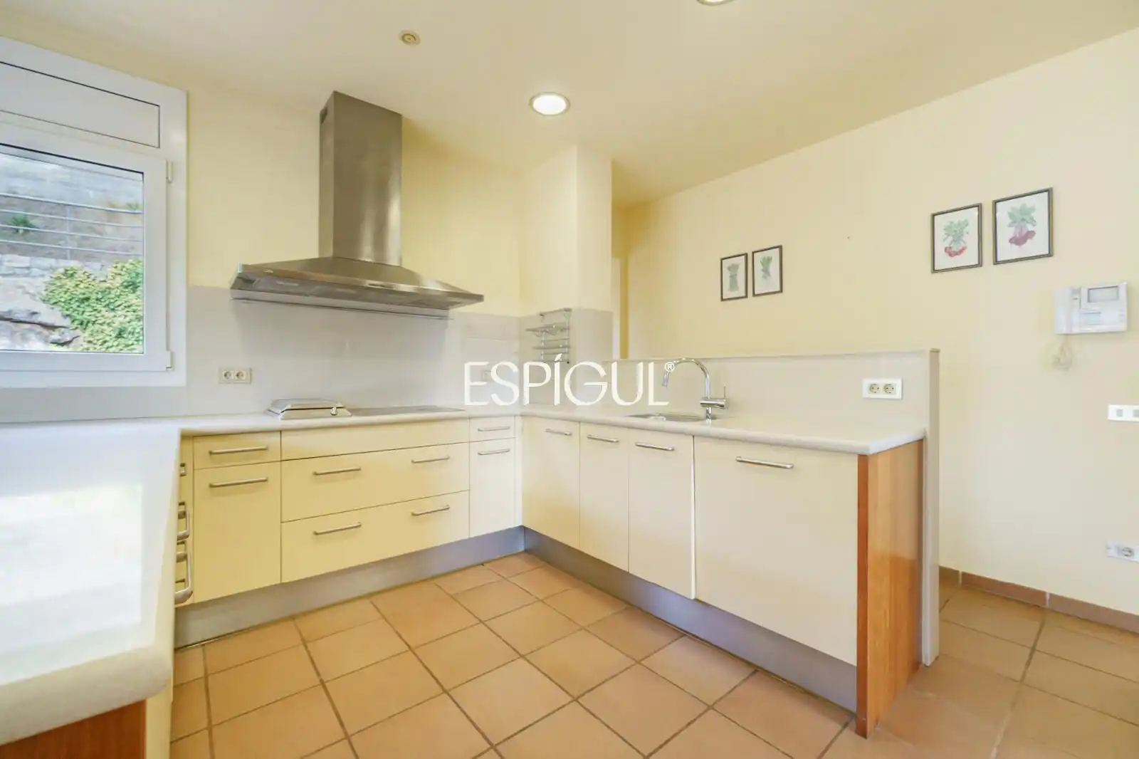 Cuina de Casa o xalet en venda en Vallromanes amb Aire condicionat, Calefacció i Jardí privat
