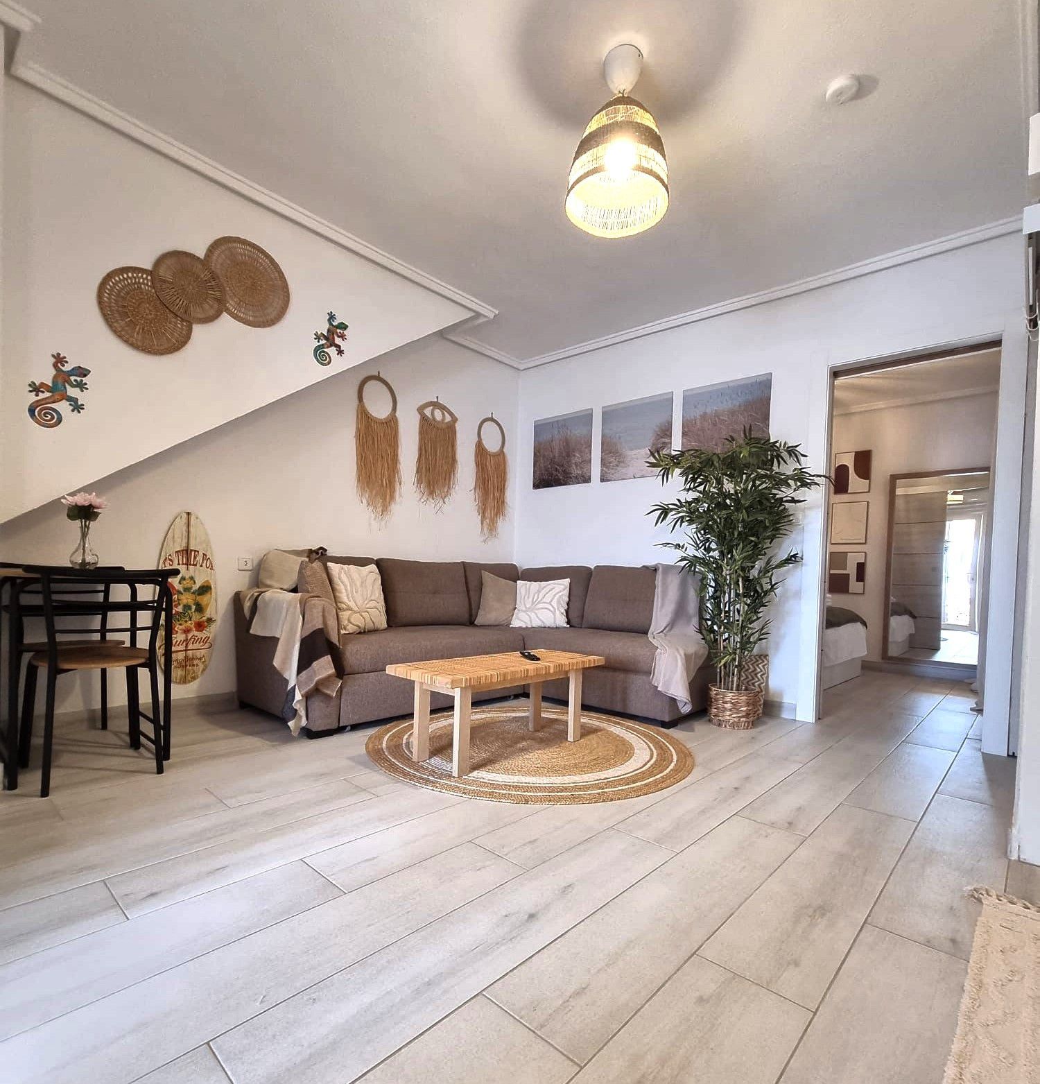 Sala d'estar de Casa o xalet de lloguer en Torrevieja amb Aire condicionat, Calefacció i Jardí privat