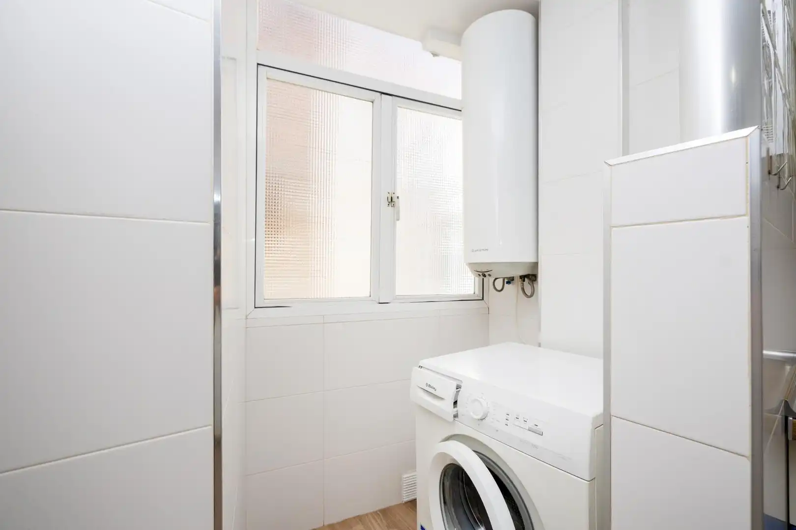 Baño de Piso en venta en Granada con Aire acondicionado y Calefacción