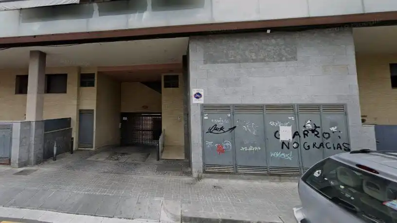 Vista exterior de Pis en venda en Santa Coloma de Gramenet