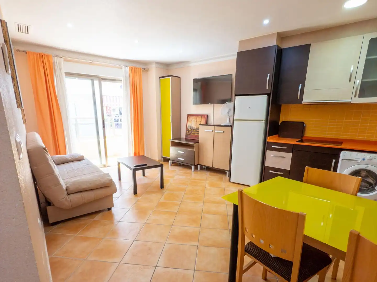 Sala d'estar de Apartament en venda en Formentera del Segura amb Aire condicionat, Terrassa i Moblat
