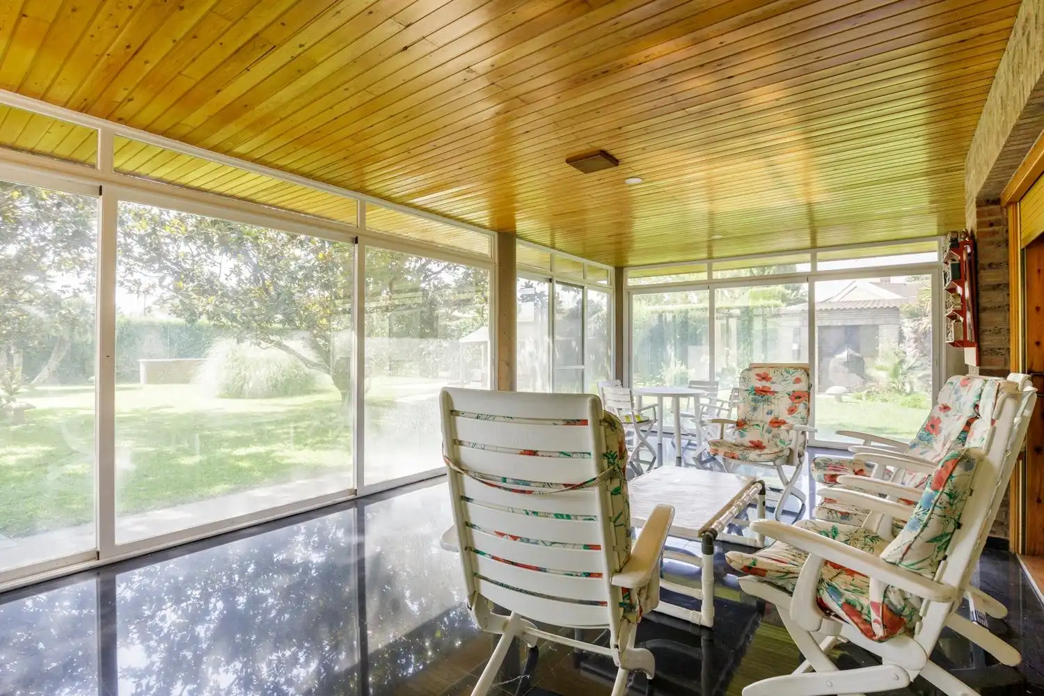 Garden of Houses for sale in Zaragoza  with Air Conditioner, Heating and Private garden