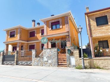 Detached house for sale in Área Rural
