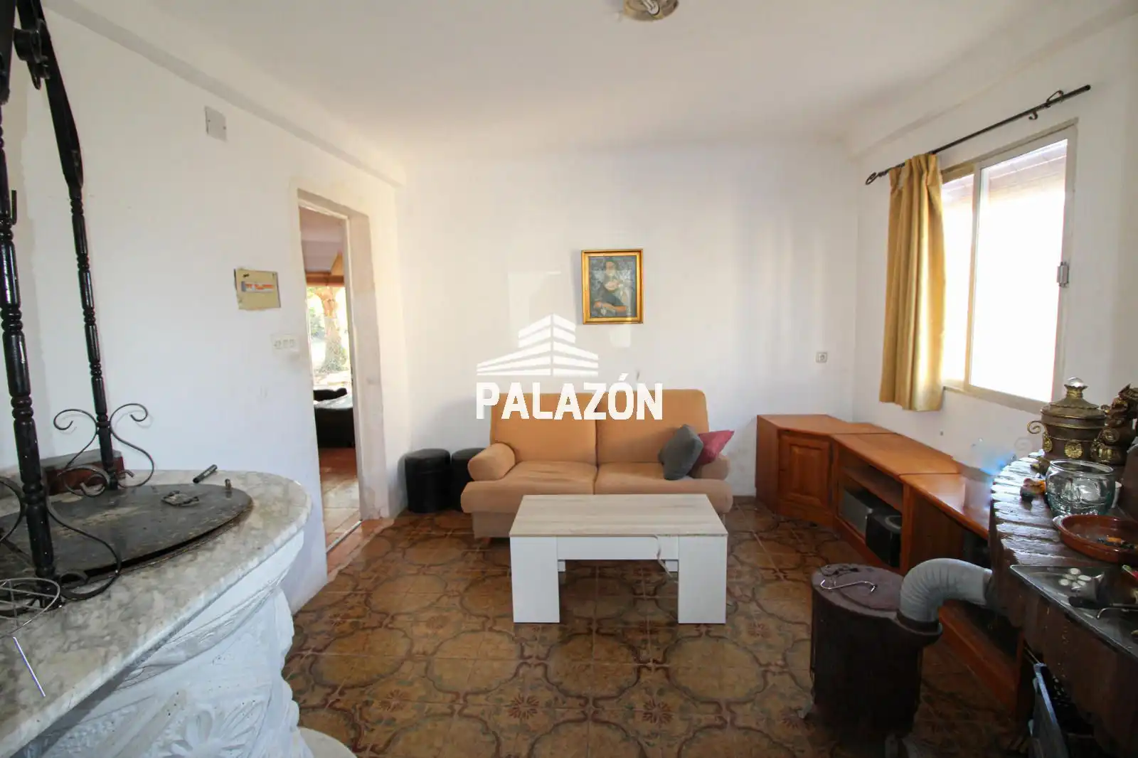 Wohnzimmer von Country house zum Verkauf in Aspe