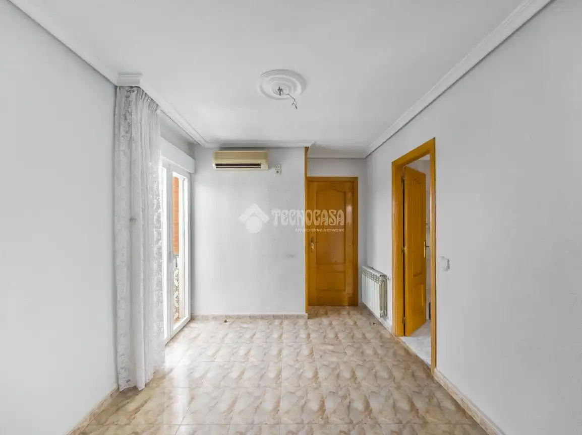 Habitación de Piso en venta en Madrid con Aire acondicionado, Calefacción y Balcón
