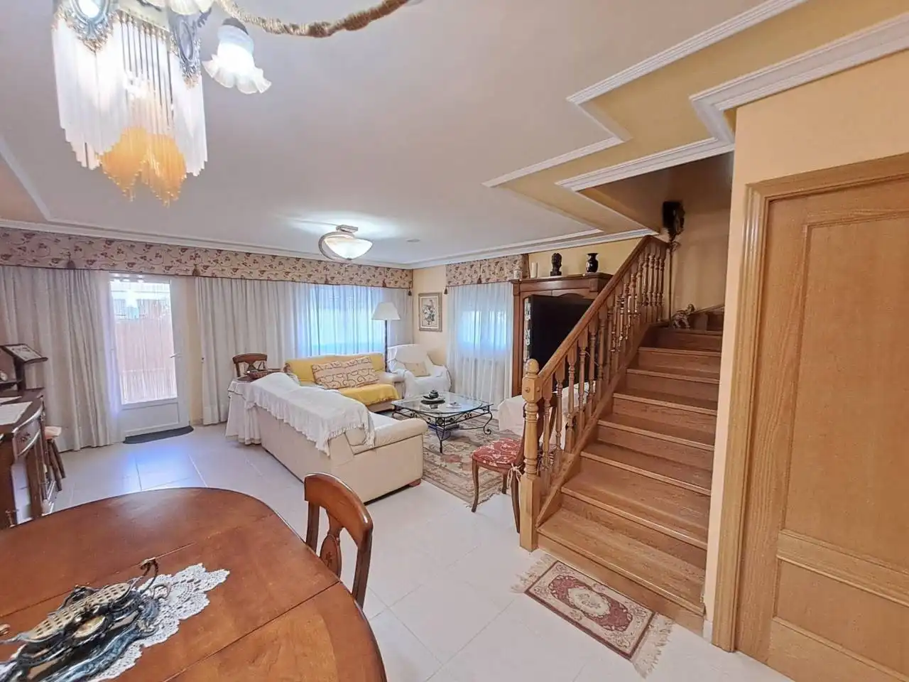 Sala de estar de Casa adosada en venta en Villagonzalo Pedernales con Calefacción, Jardín privado y Terraza