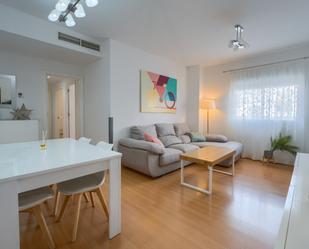 Sala d'estar de Apartament en venda en  Sevilla Capital