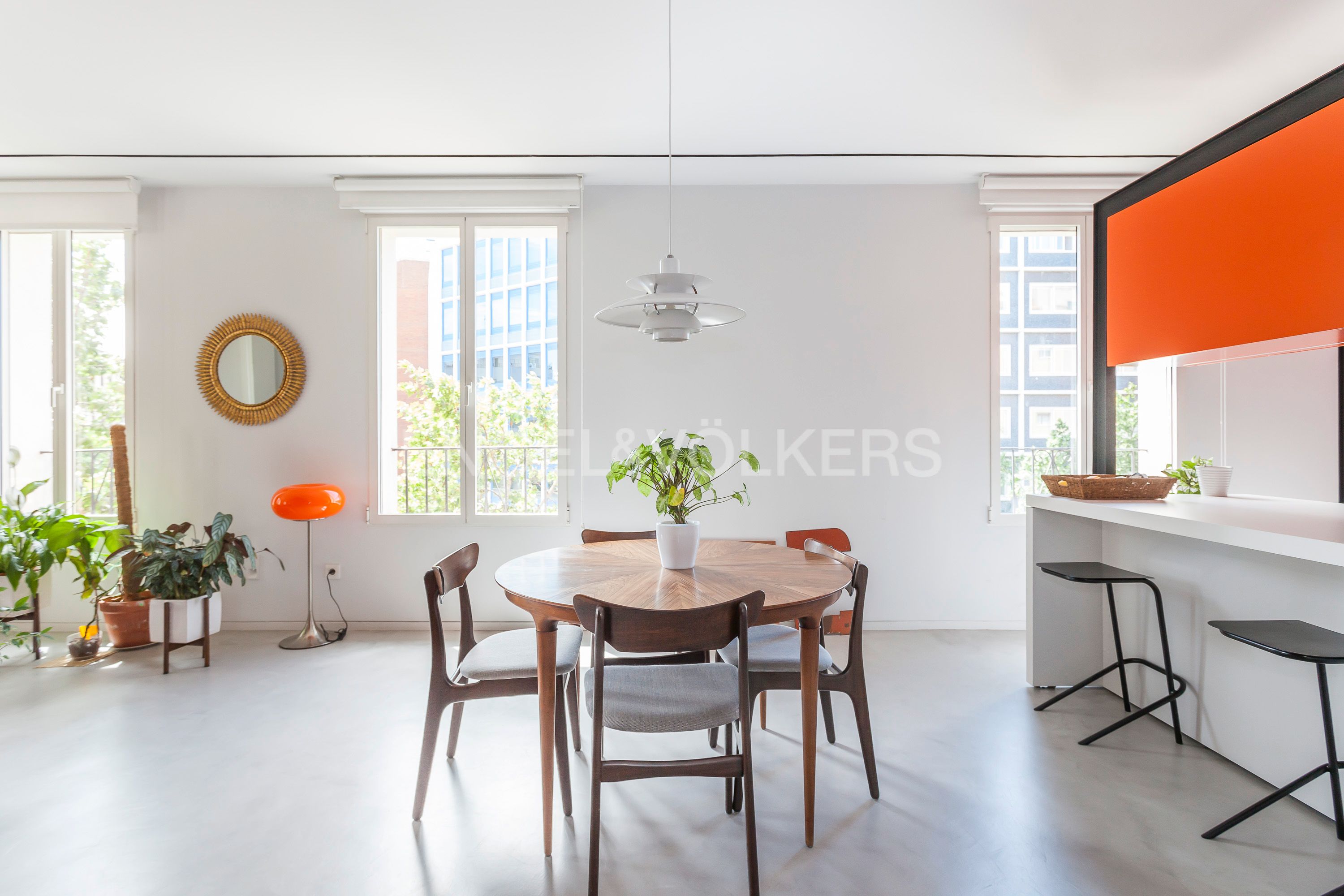 Exterior view of Apartment for sale in  Madrid Capital  with Air Conditioner and Heating