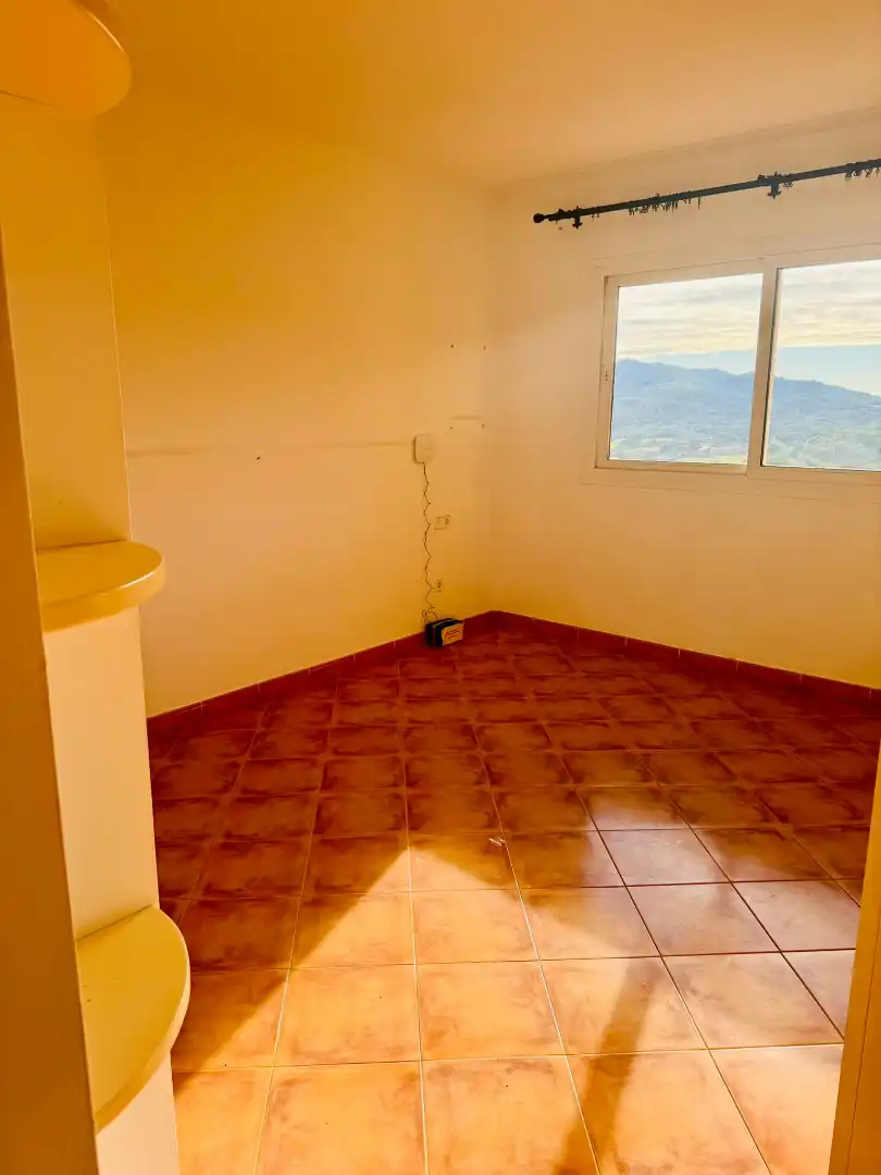 Flat for sale in Calle de Atamaria, imagen 4