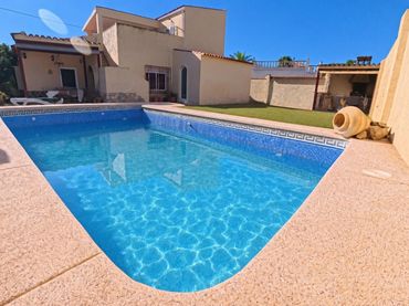 Villa con piscina in vendita a L'Albir