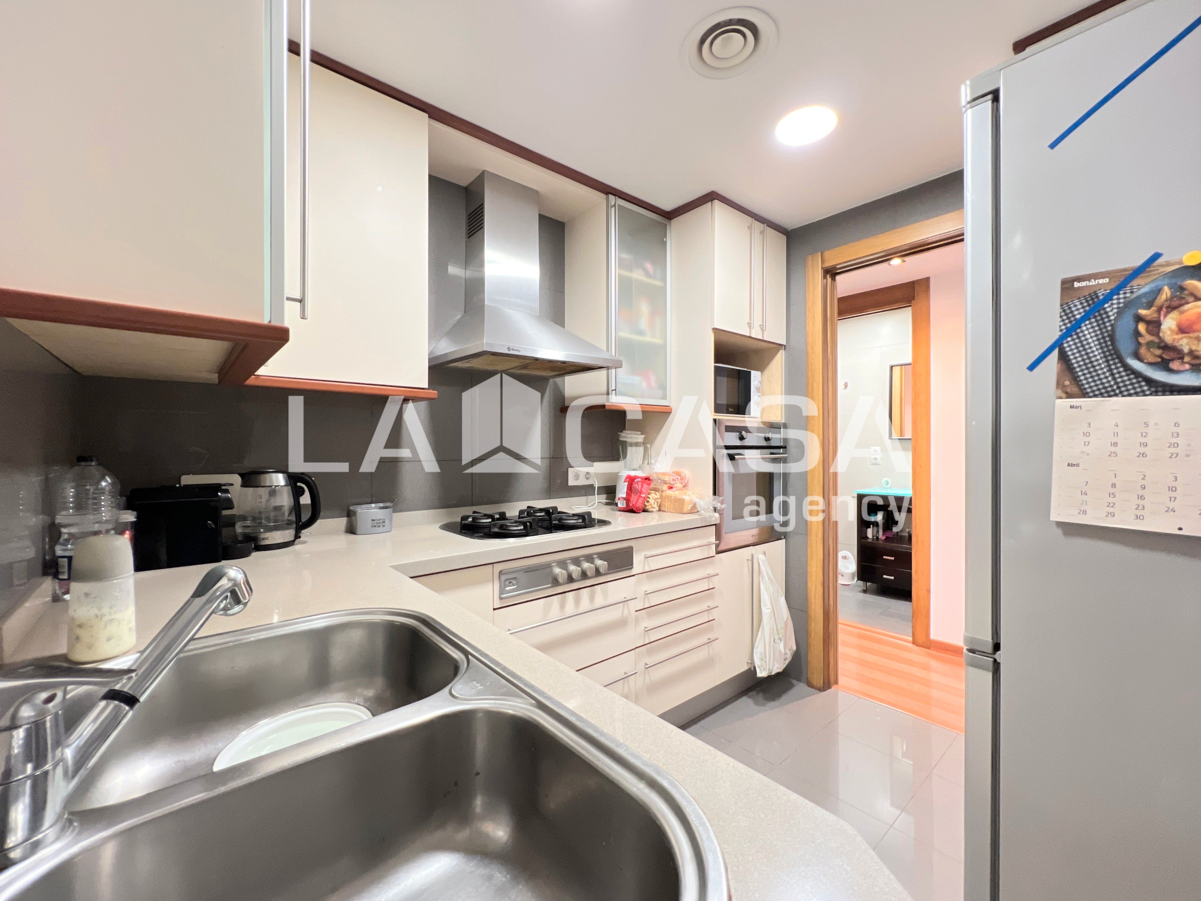 Cocina de Piso en venta en Badalona con Balcón