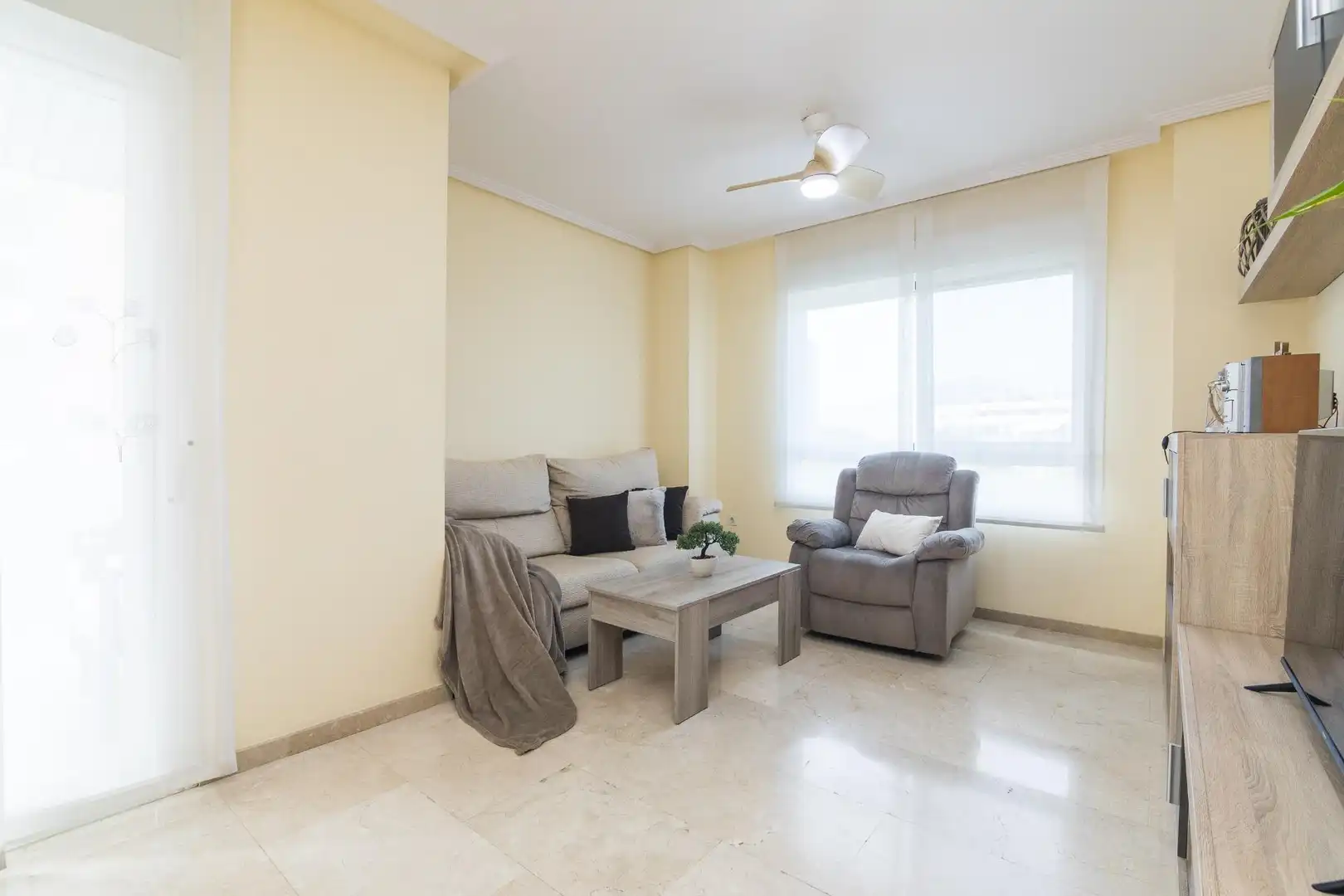 Living room of Flat for sale in El Campello  with Air Conditioner, Heating and Terrace