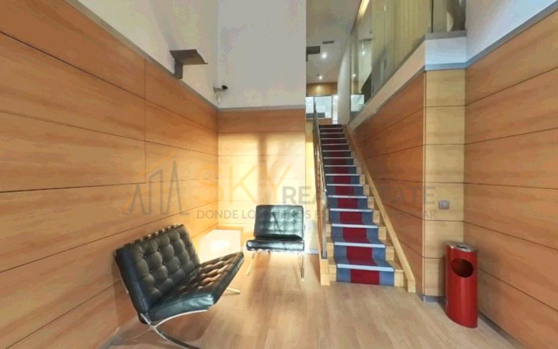 Premises for sale in  Madrid Capital  with Air Conditioner