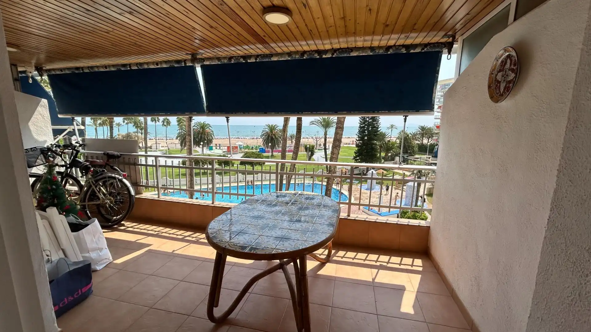 Habitación de Apartamento en venta en Cullera con Terraza, Amueblado y Balcón