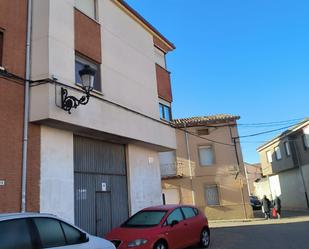 Exterior view of Garage for sale in Osorno la Mayor