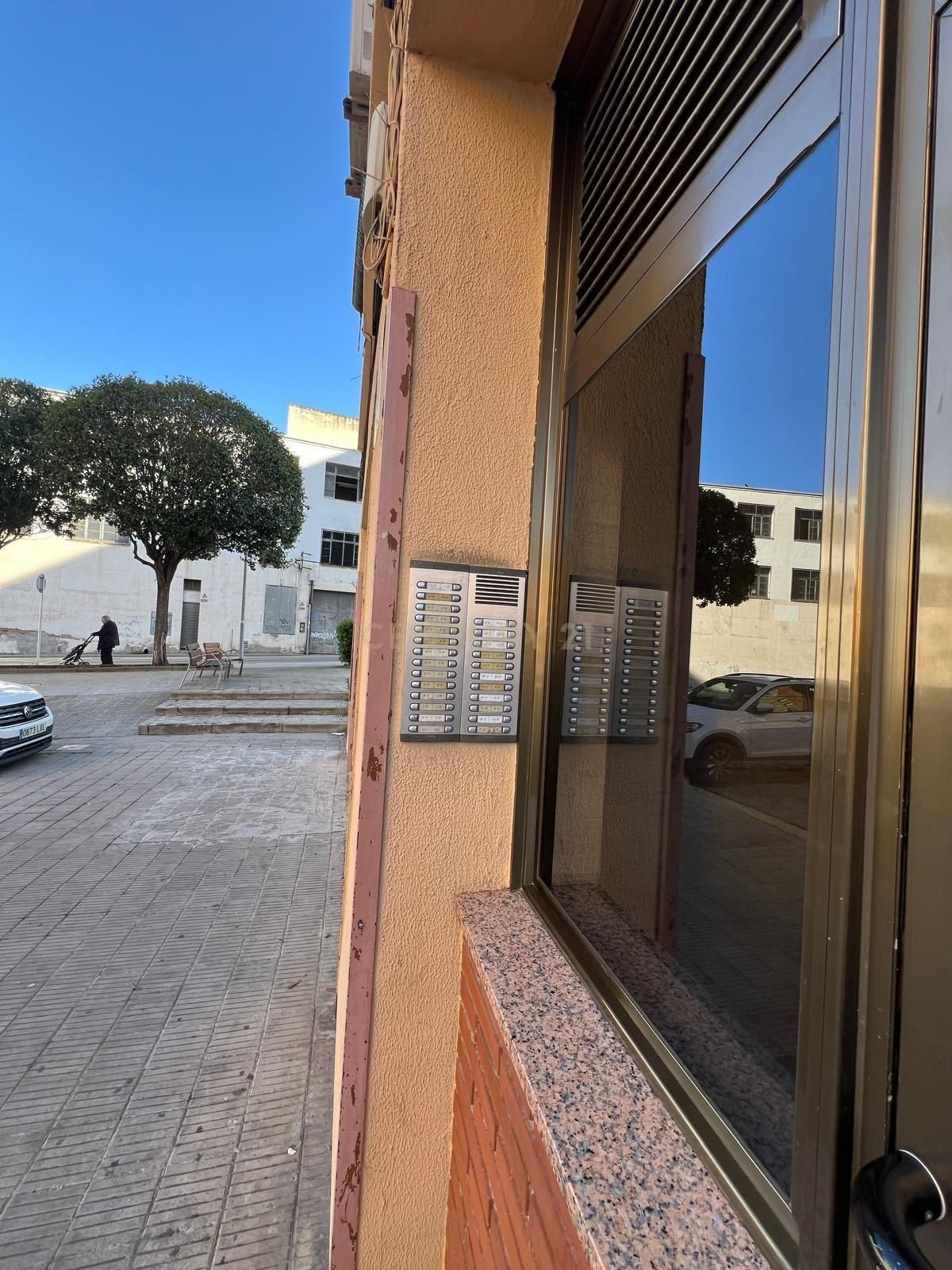 Exterior view of Flat for sale in Rubí