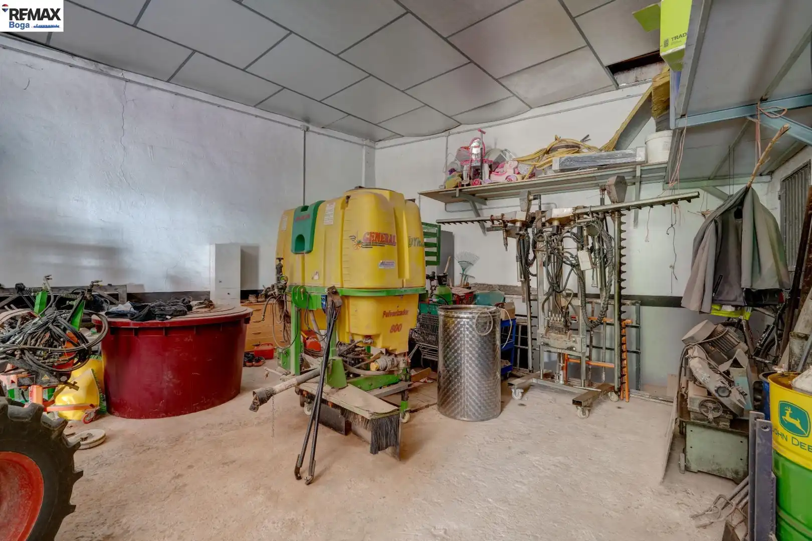 Commercial properties for sale in Cordovín  with Furnished