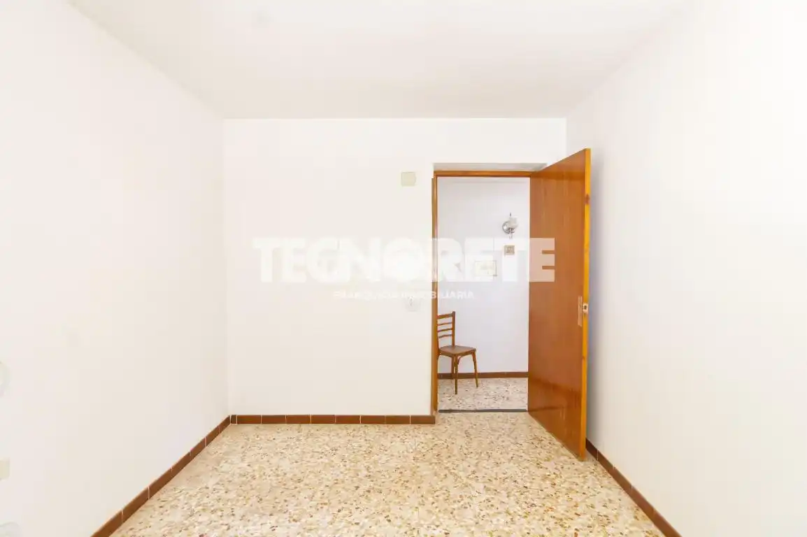 Habitación de Casa adosada en venta en Consuegra con Jardín privado