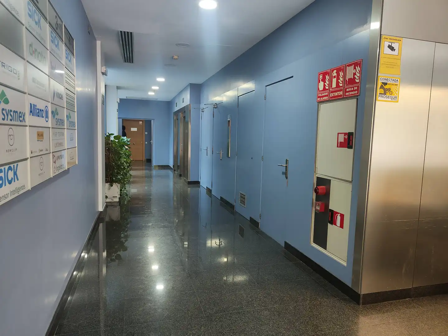 Office for rent in Sant Just Desvern  with Air Conditioner, Heating and Internet