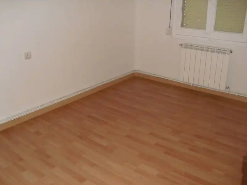 Bedroom of Flat for sale in Manresa  with Heating