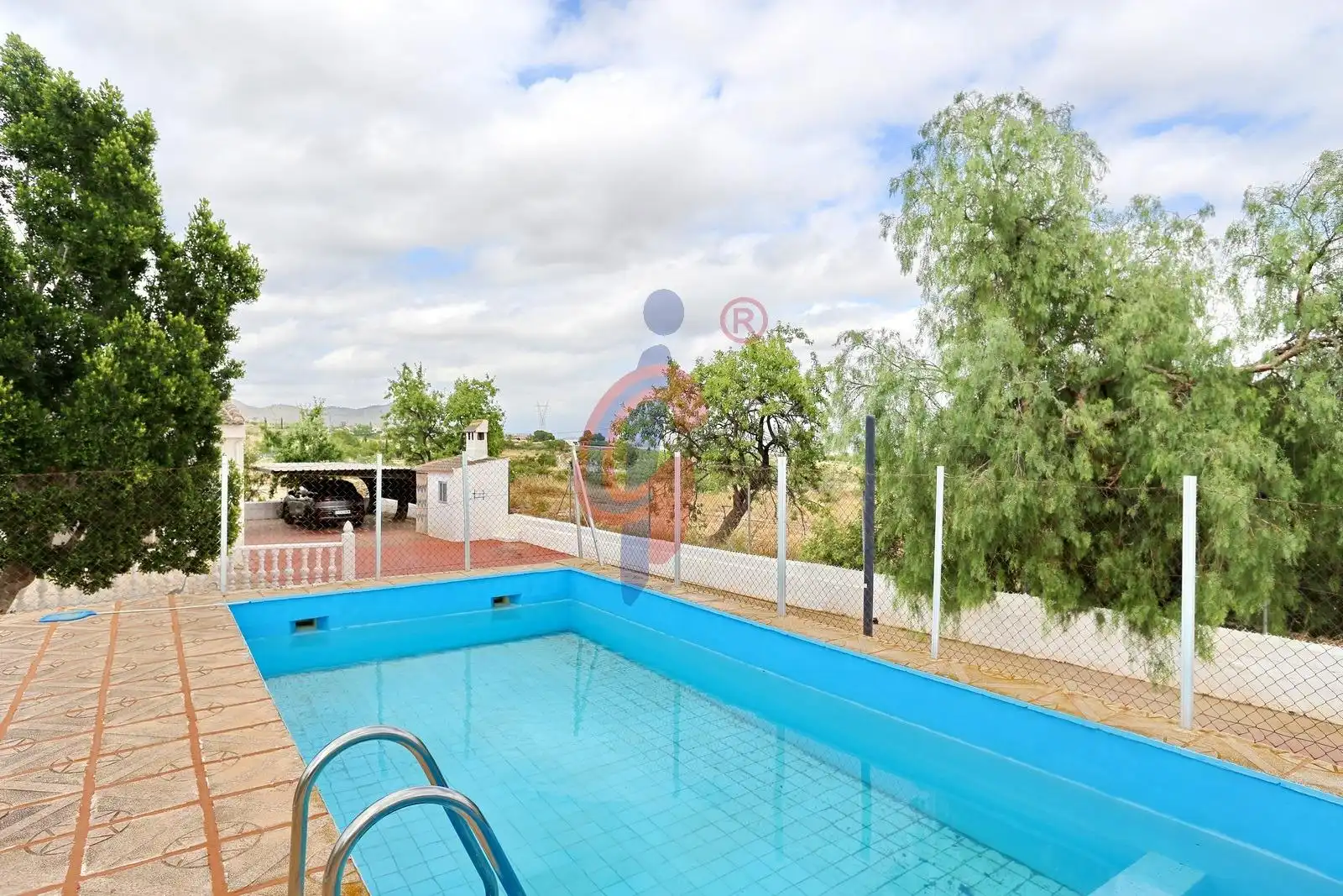 Schwimmbecken von Haus oder Chalet zum Verkauf in Hondón de las Nieves / El Fondó de les Neus mit Privatgarten, Abstellraum und Schwimmbad