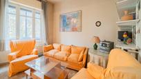 Living room of Flat for sale in  Madrid Capital  with Air Conditioner, Heating and Alarm