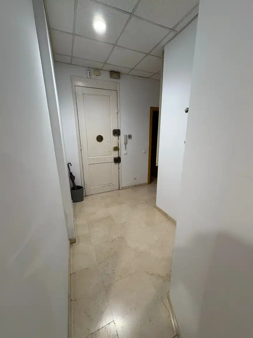Oficina de alquiler en Avinguda de Sant Francesc, 4, Centre - Barri Vell
