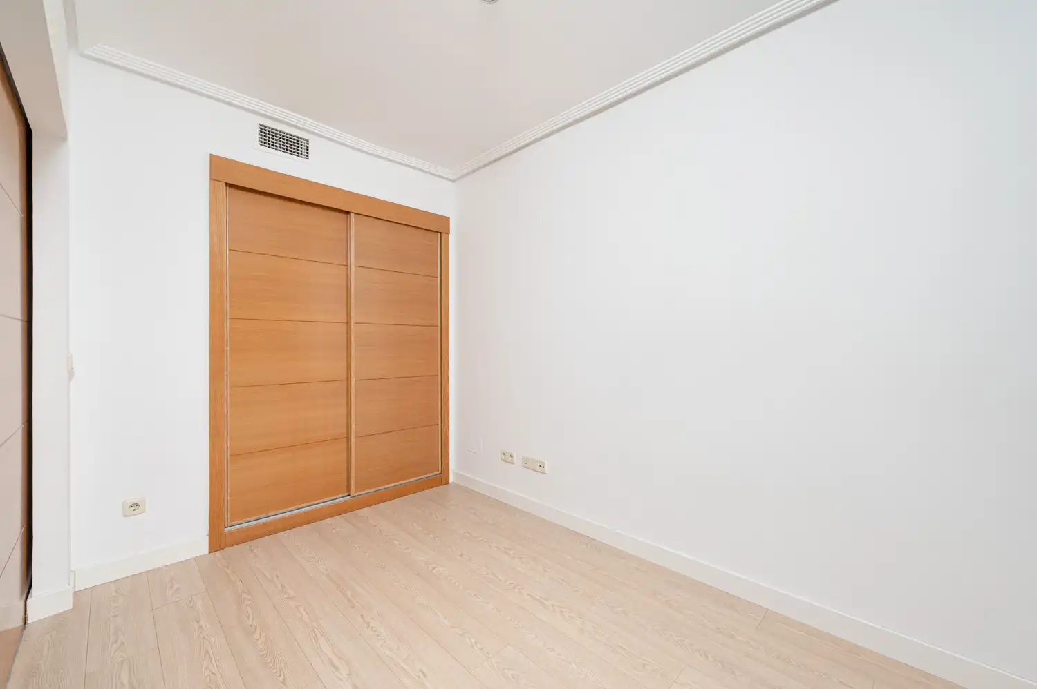 Habitación de Piso en venta en Madrid con Trastero
