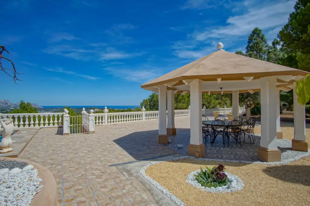 Terrasse von Haus oder Chalet zum Verkauf in La Nucia mit Terrasse, Fernseher und Balkon