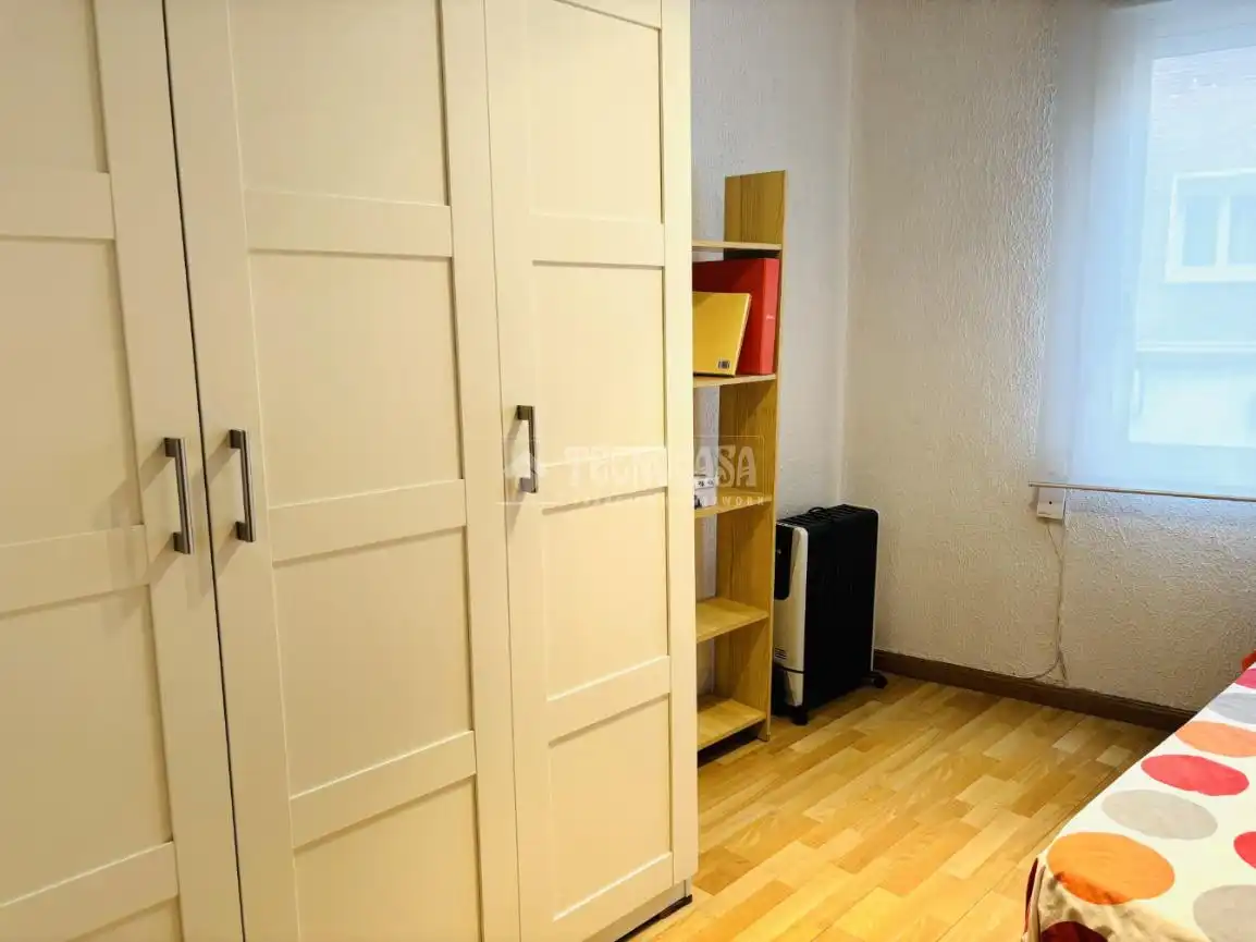 Bedroom of Flat for sale in Zaragoza  with Heating