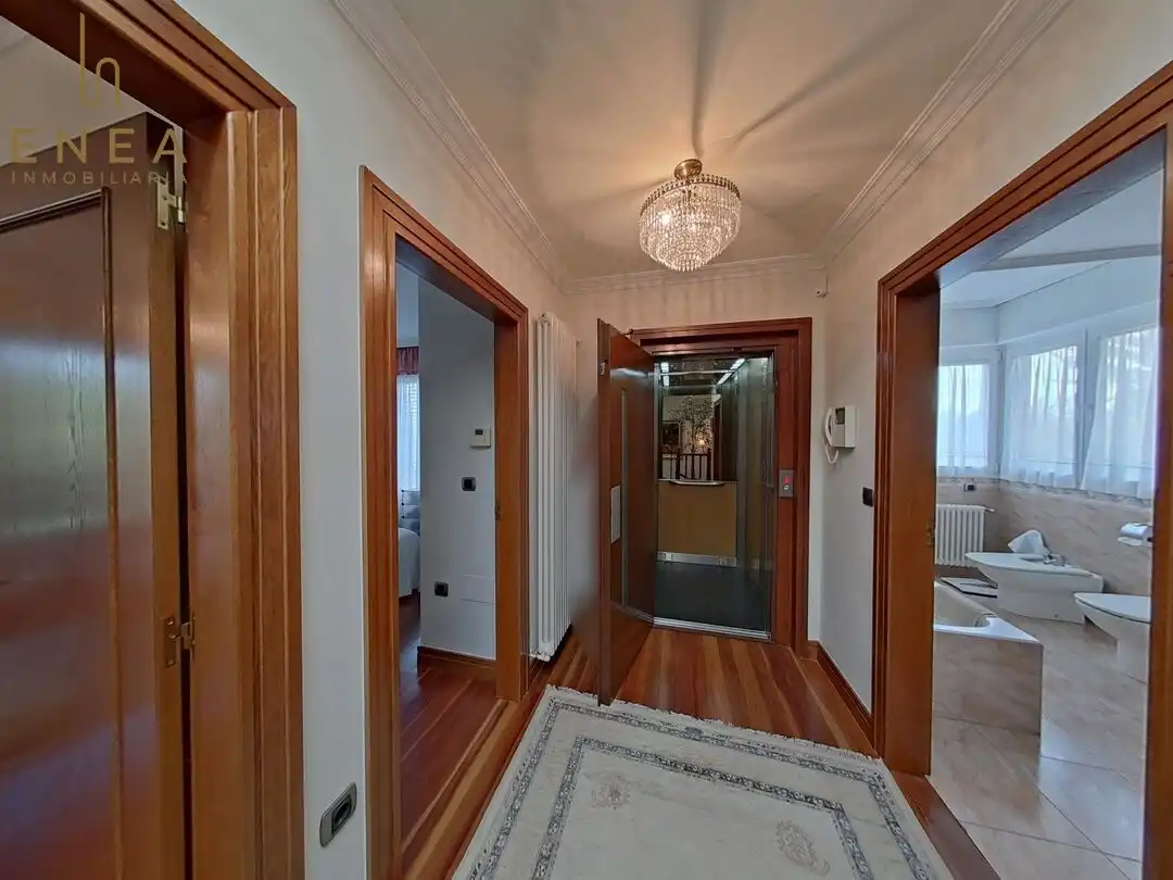 Casa o chalet en venta en Vitoria - Gasteiz con Calefacción, Jardín privado y Trastero