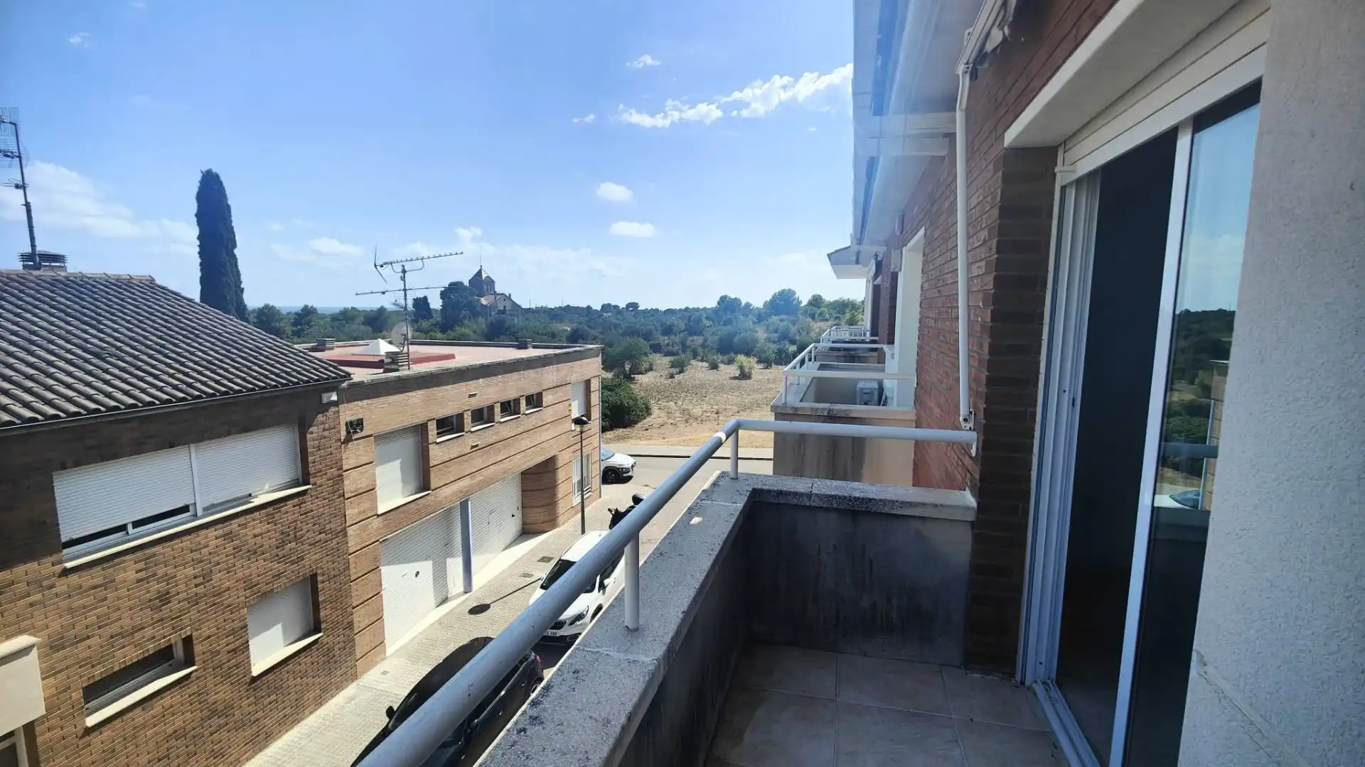 Vista exterior de Casa adosada en venda en Vilanova i la Geltrú