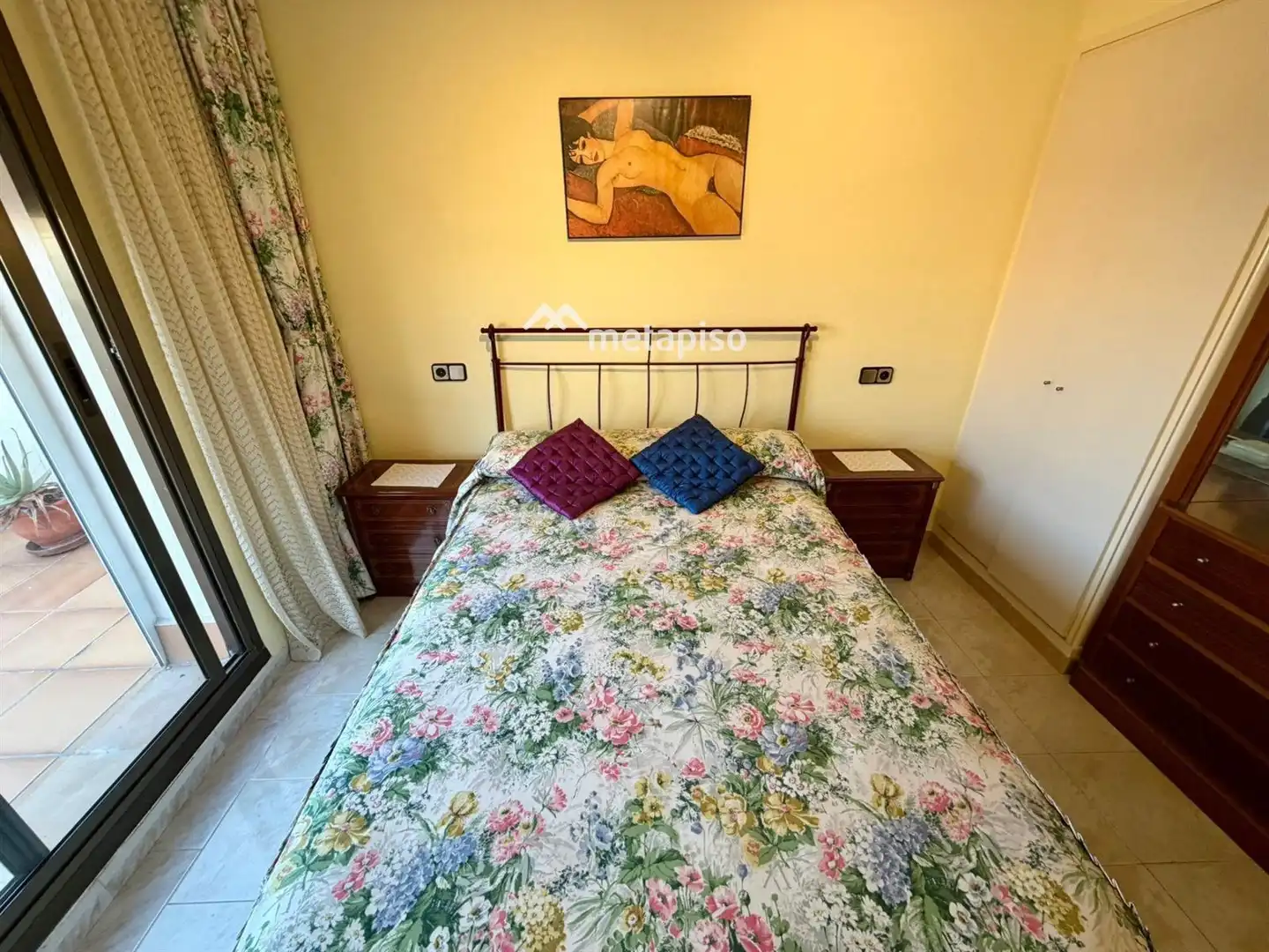 Schlafzimmer von Dachboden zum Verkauf in El Vendrell mit Klimaanlage, Heizung und Terrasse