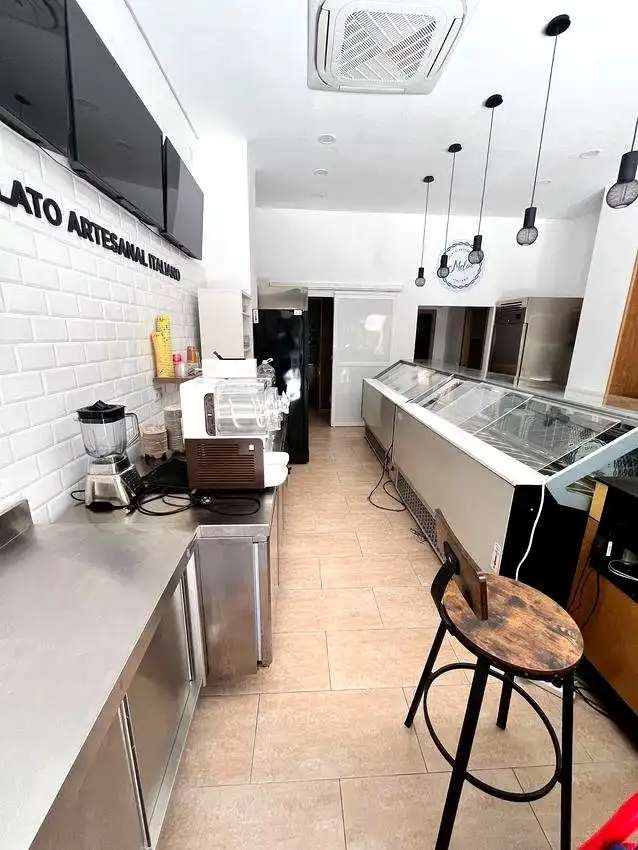Cocina de Local de alquiler en Bailén - Miraflores