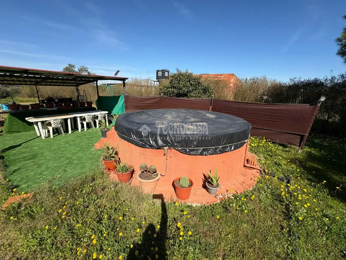 Garden of Country homes for sale in Badajoz  with Private garden and Terrace