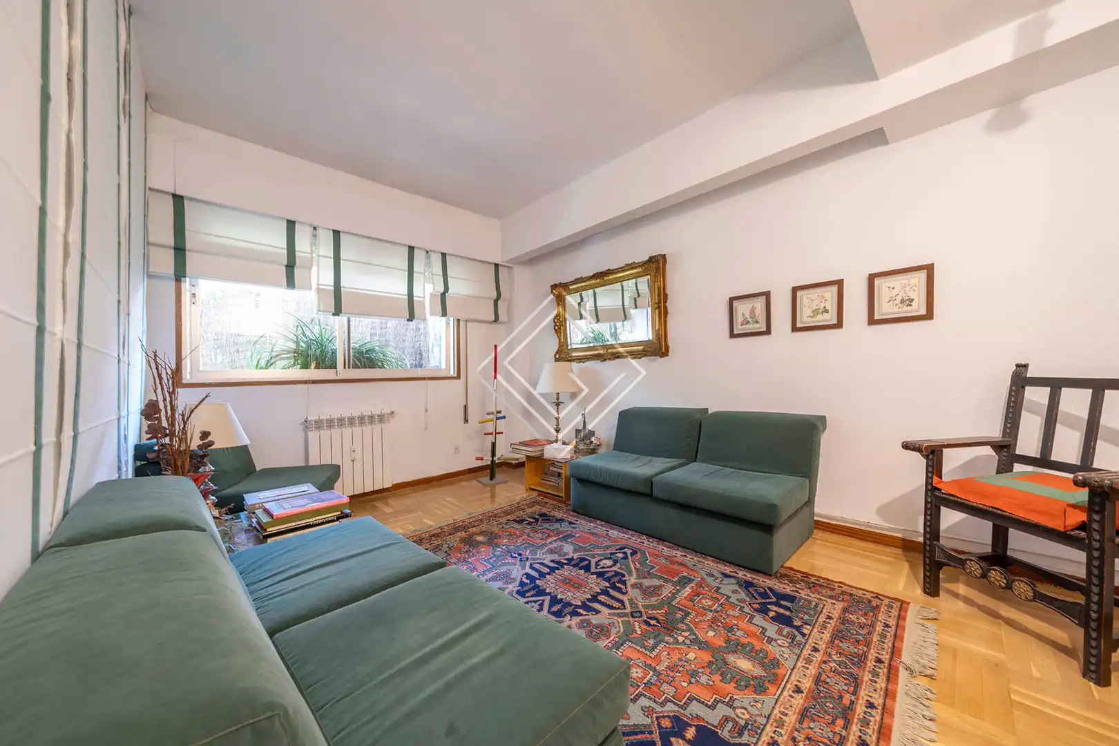Sala d'estar de Pis en venda en Madrid amb Jardí privat, Terrassa i Piscina comunitària